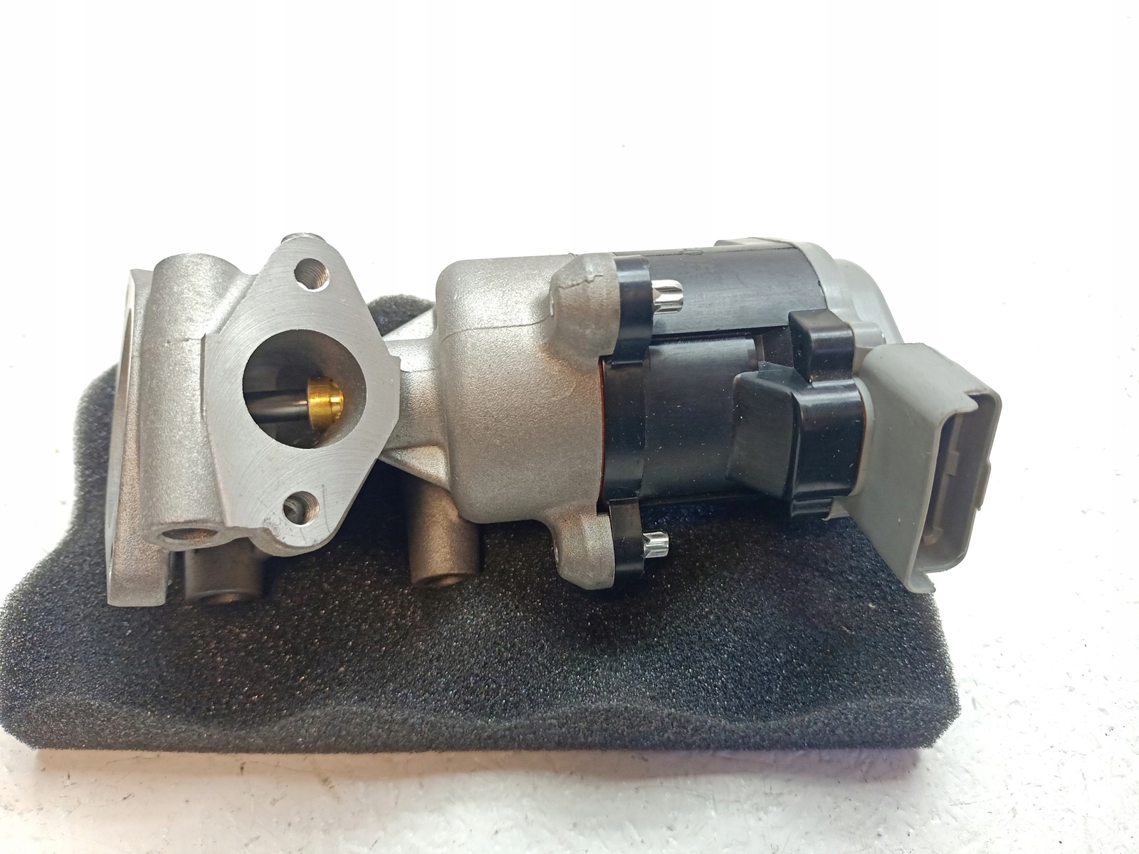 E07-0056 - LAND ROVER DISCOVERY 2.7 TD III IV 04-КЛАПАН РЕЦИРКУЛЯЦІЇ ВІДПРАЦЬОВАНИХ ГАЗІВ