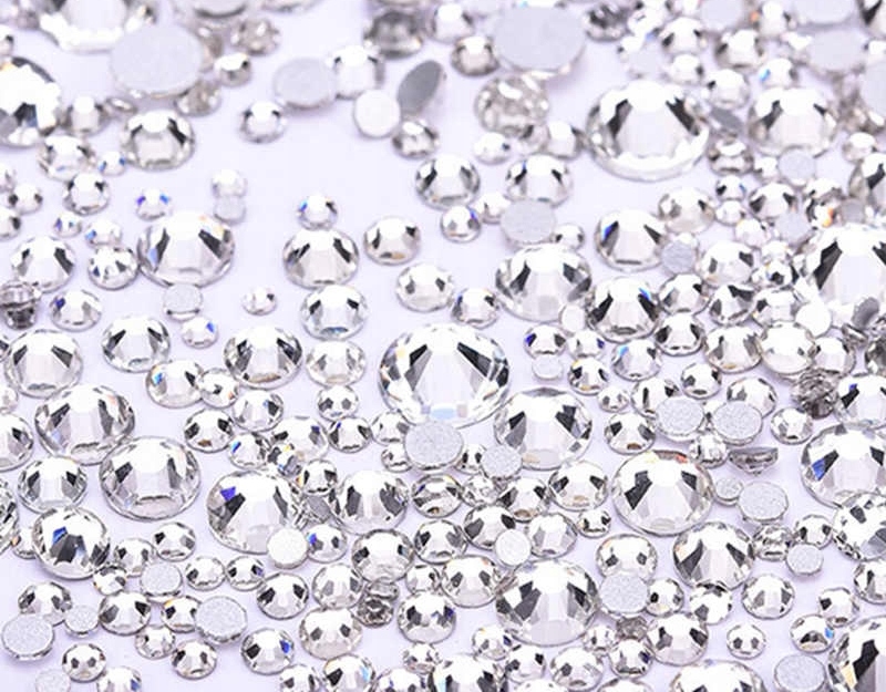 

Cyrkonie Swarovski Crystal 100szt mix rozmiarów