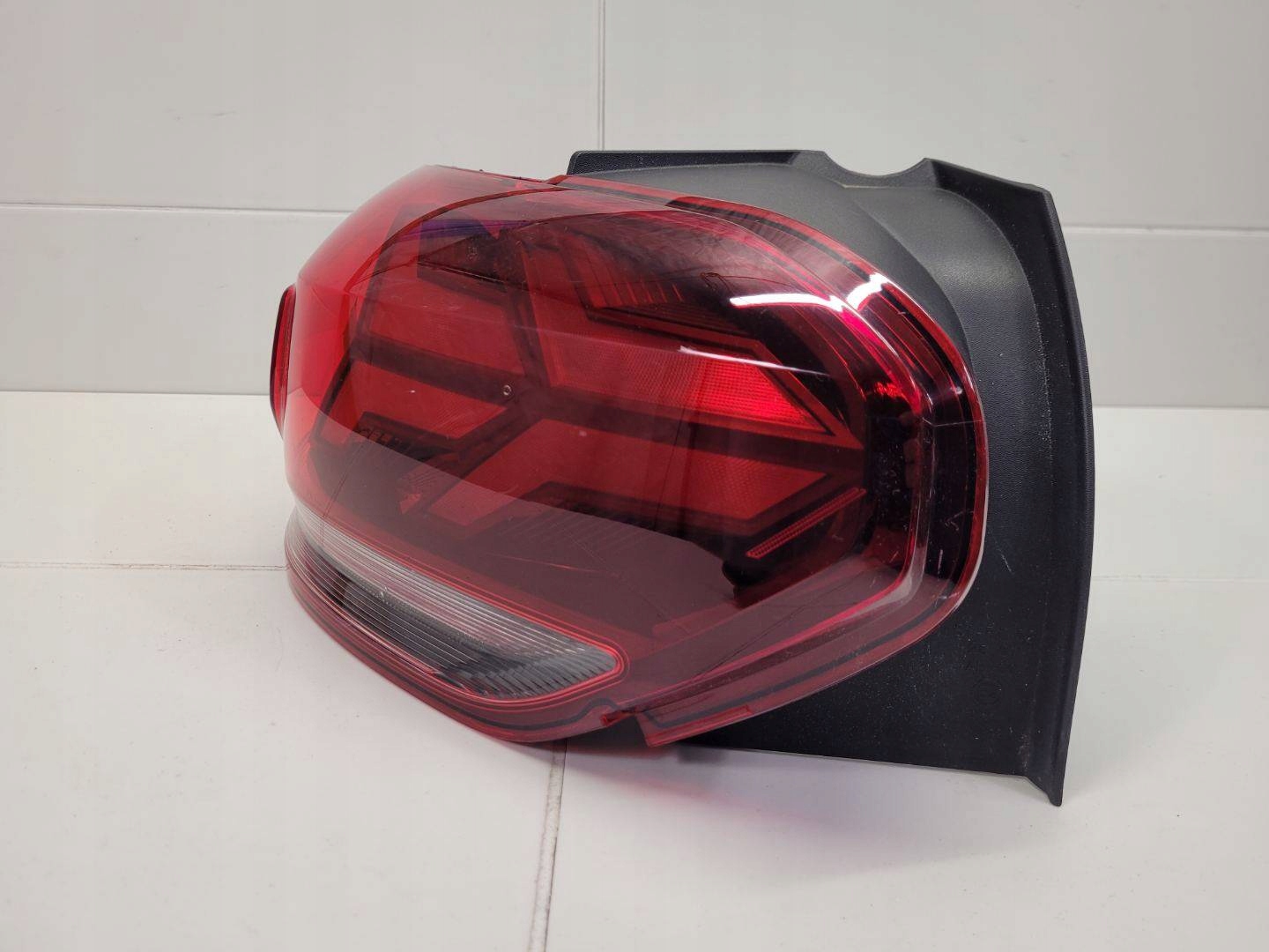 light rear left side Dacia Sandero 3 2021 265558235R