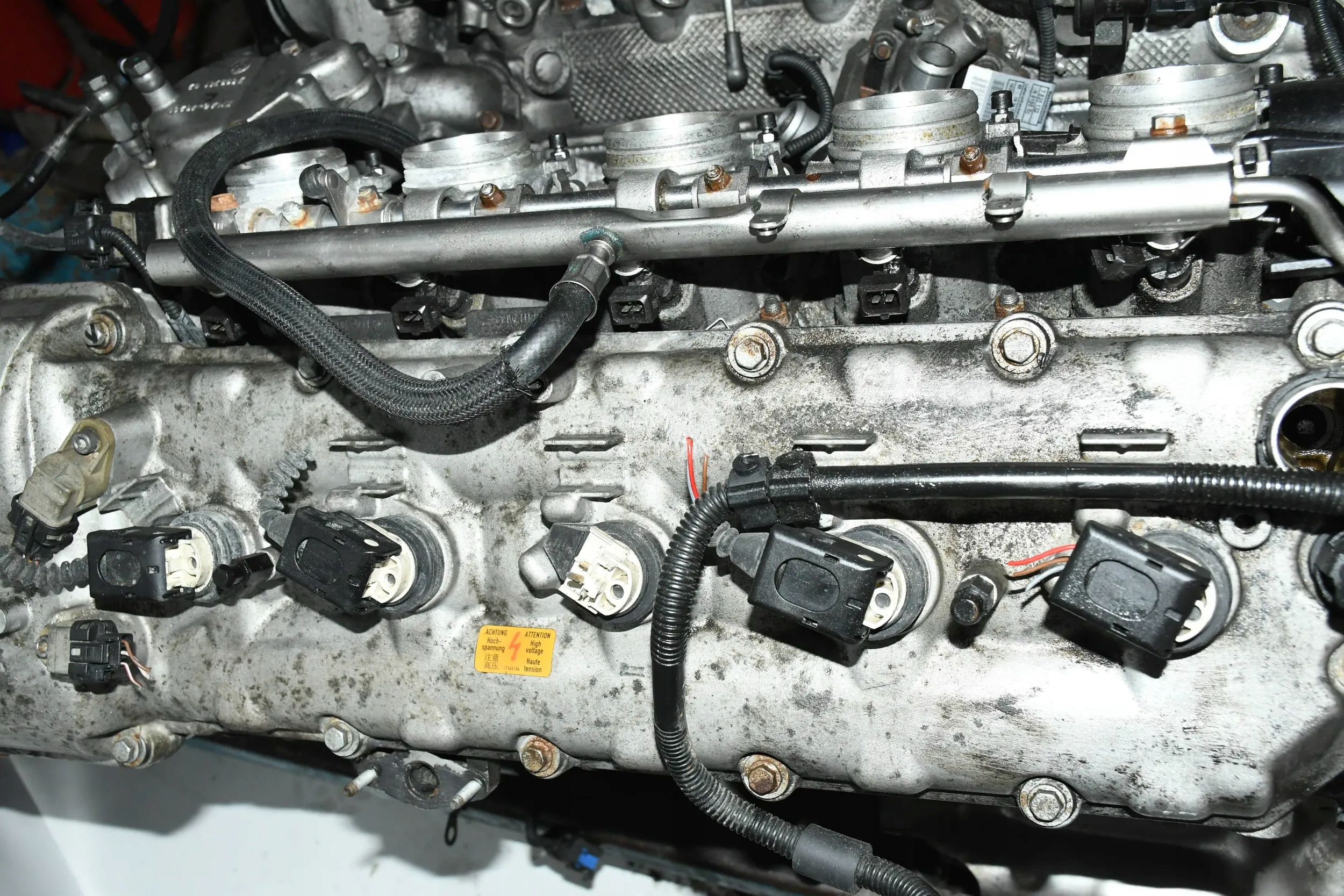 SILNIK V10 S85B50A 507KM BMW M6 M5 E60 E61 E63 E64 Typ silnika benzynowy