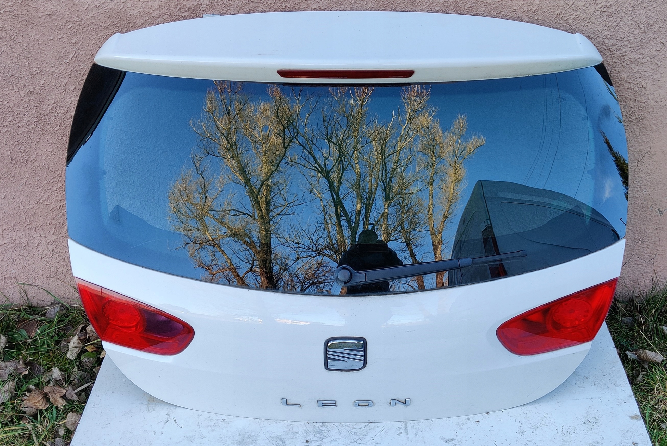 SEAT LEON 2 FL TYLNA KLAPA KOMPLETNA BIAŁA