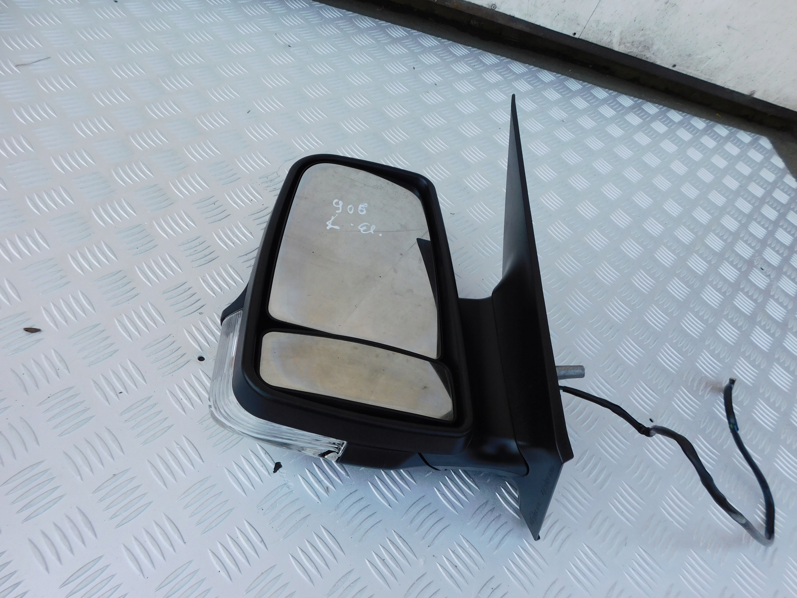 Mercedes Sprinter 906 VW CRAFTER mirror left electrics 06-17r.,