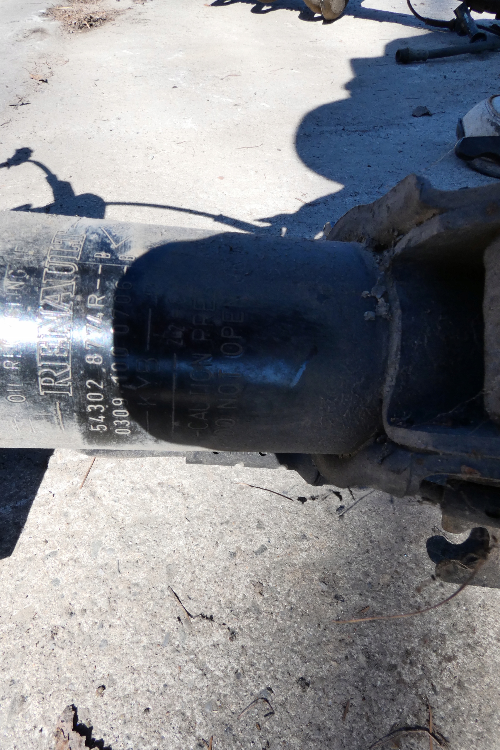 RENAULT MASTER III LIFT IV shock absorber McPherson right swing