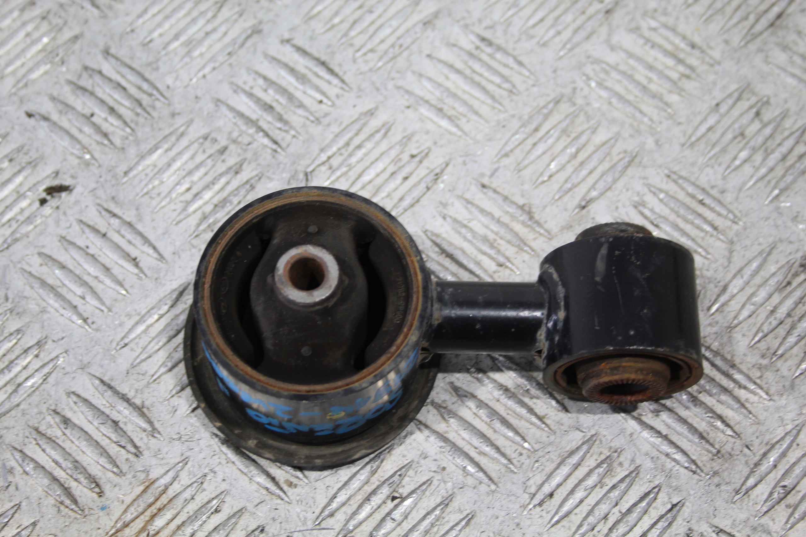 engine mount KIA SORENTO II 2 LIFT