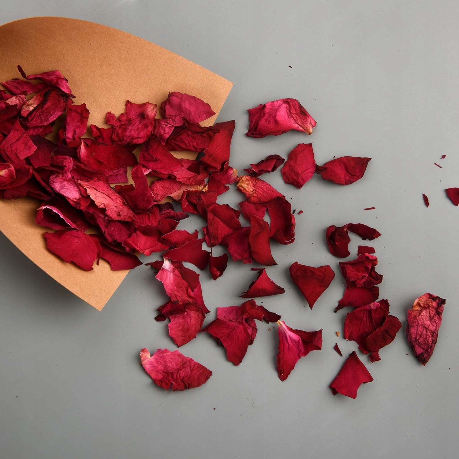 ROŻKI NA KONFETTI ŁATKI ŚLUB WESELE UNIWERSALNE 50 SZTUK 16 CM EAN (GTIN) 5906358100193