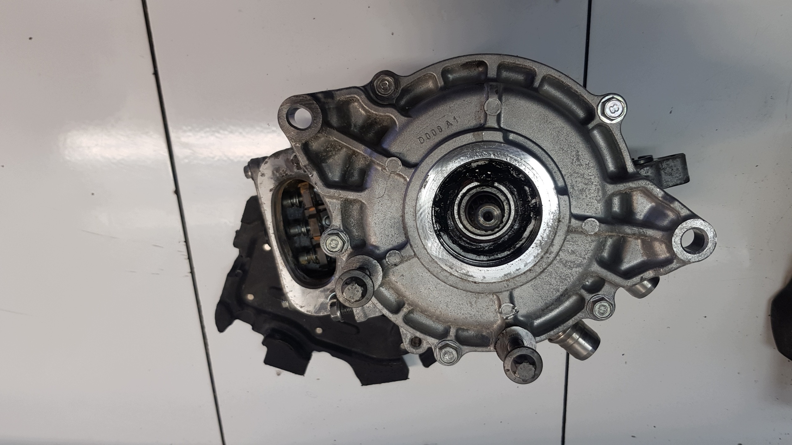 RENAULT CLIO V CAPTUR II MEGANE IV E-TECH starter alternator 231B15778R