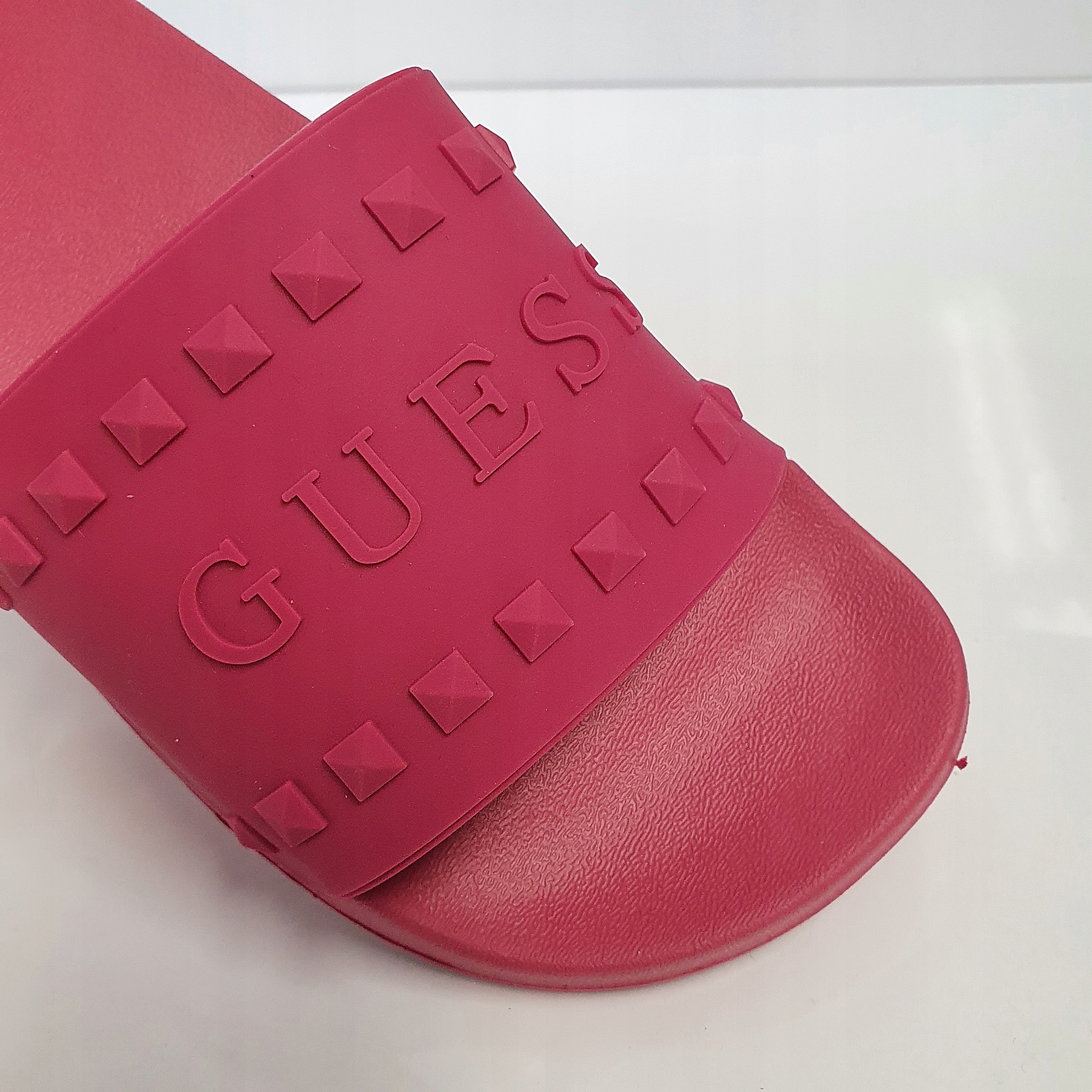 Klapki damskie Guess 36 Marka Guess