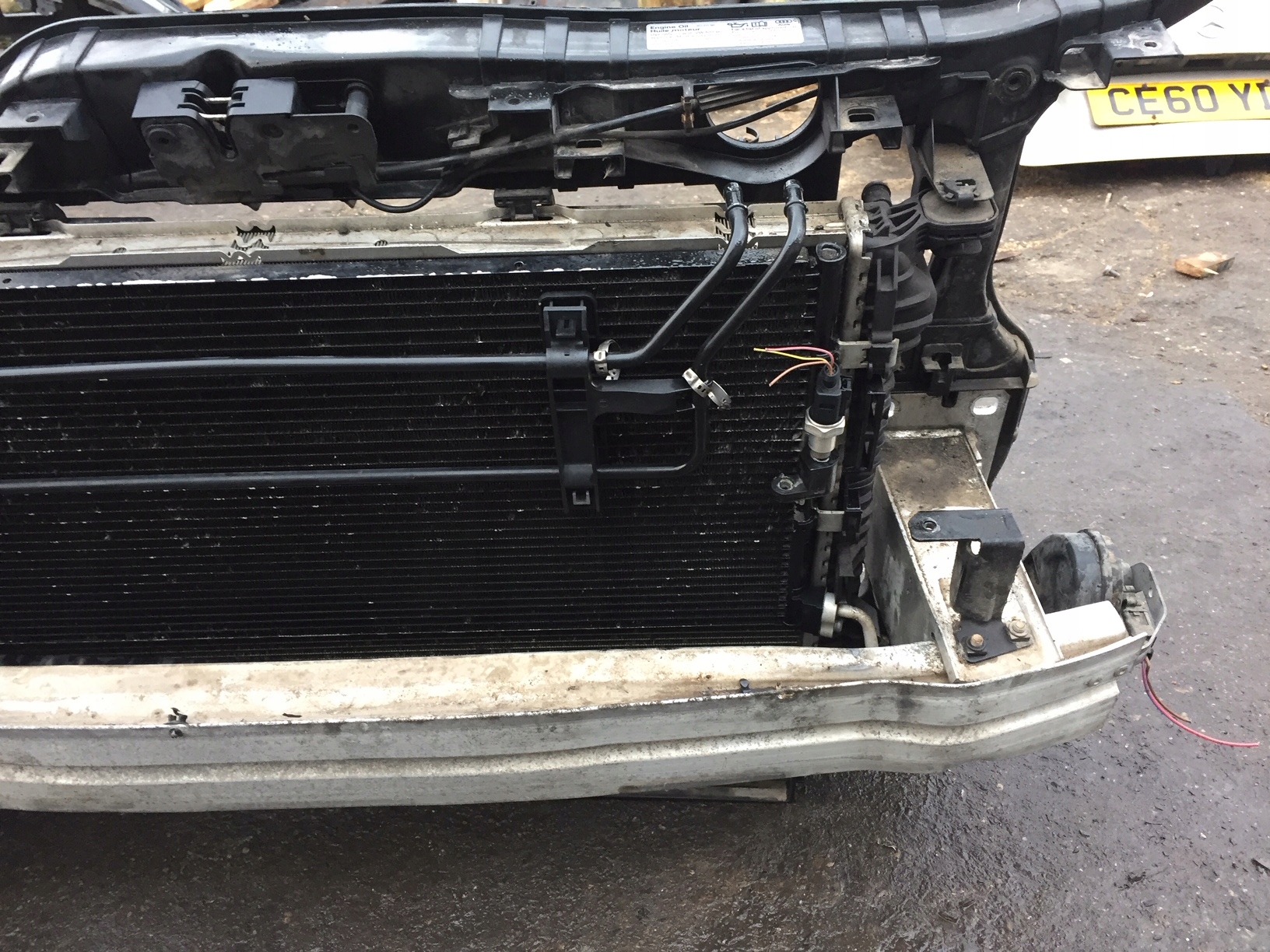 AUDI Q5 3.2 FSI support panel for radiators radiator pillar