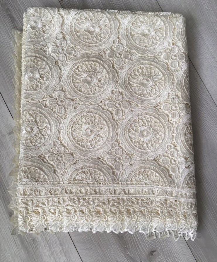 

Obrus Z Gipiury Ekri Cały Koronkowy 110 x160 cm