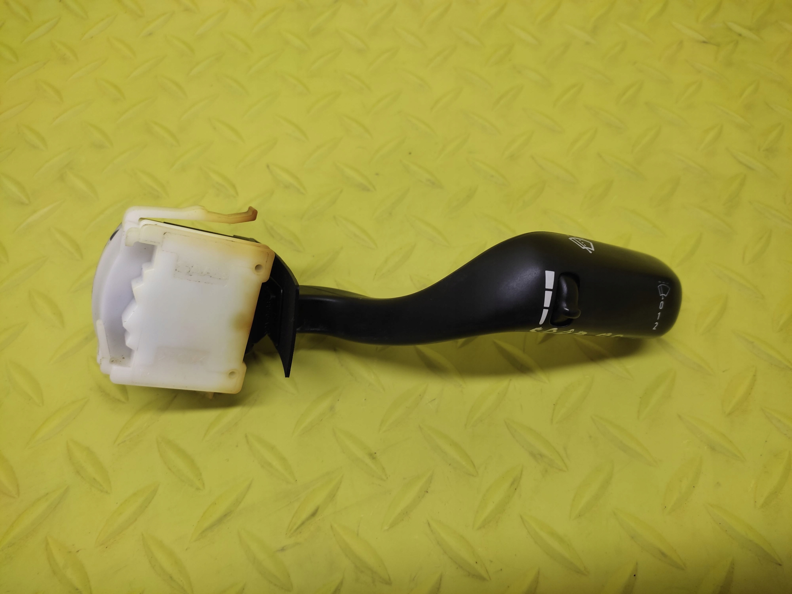SAAB 95 Bouton Indicateurs de direction 5354147