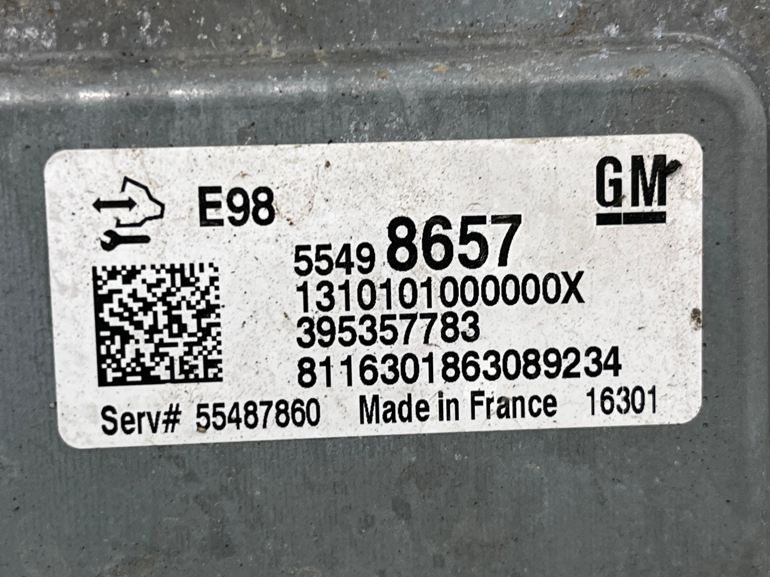 computer of the engine control unit OPEL CORSA E 55498657