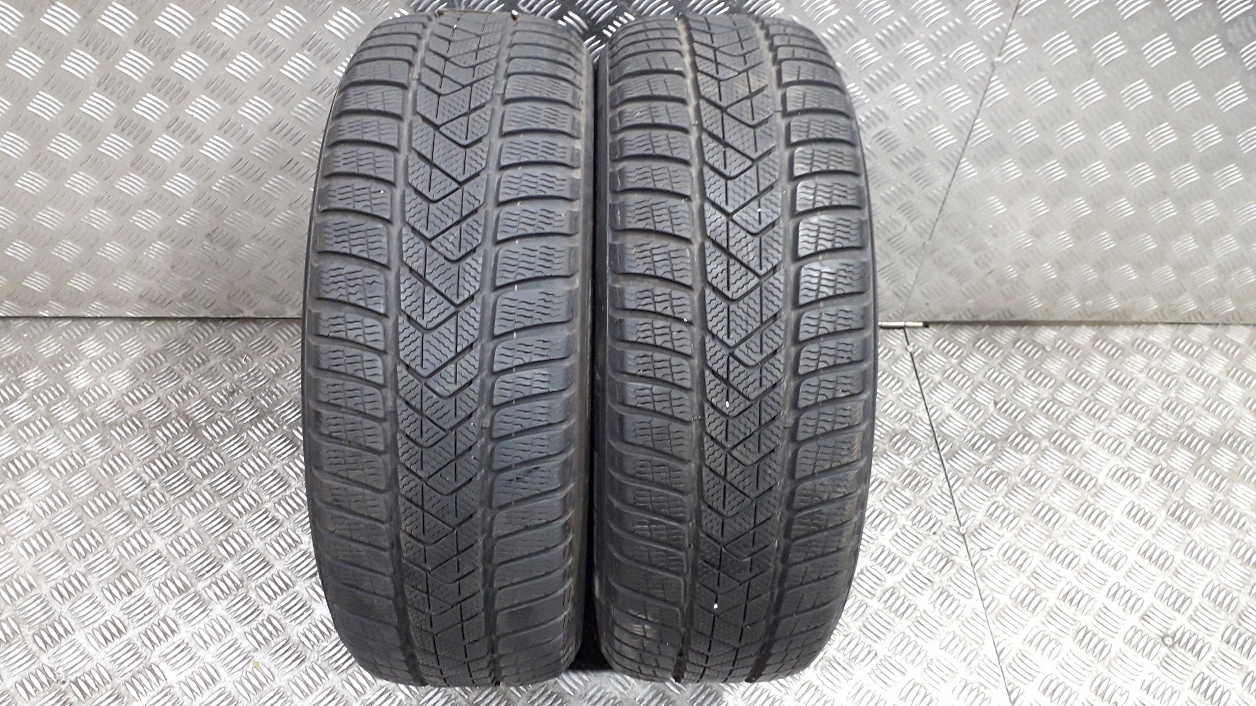 OPONY ZIMA PIRELLI SOTTOZERO 3 225/50R18 95H