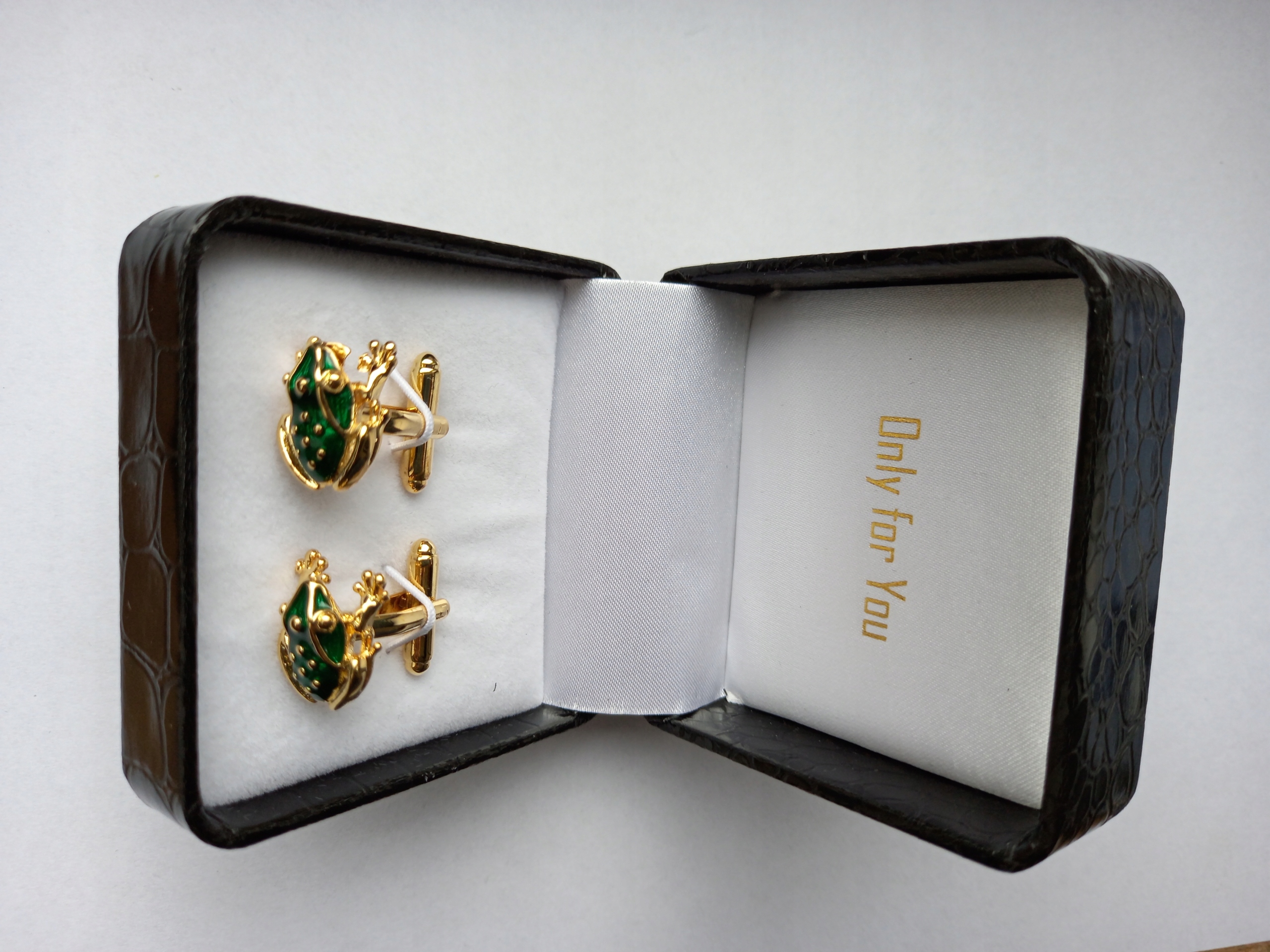 Manžetové knoflíčky na košili Zlatá Žabka