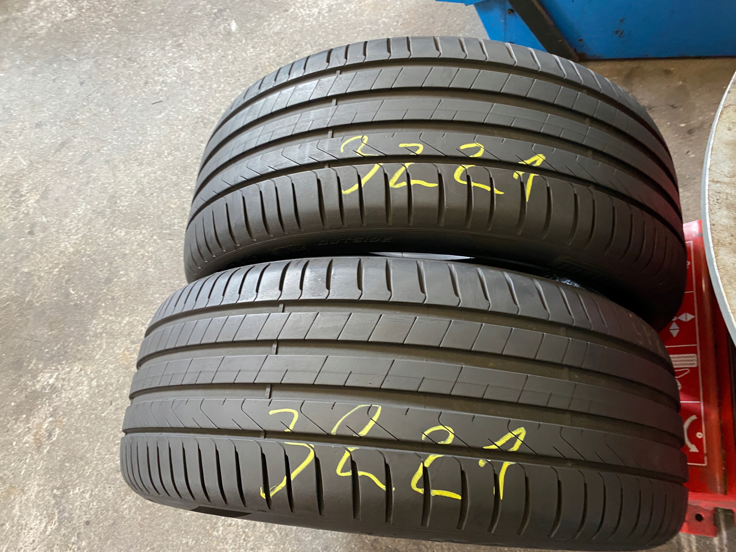 2 tyres summer Pirelli Scorpion 255/45R19 100 V SEAL 6mm