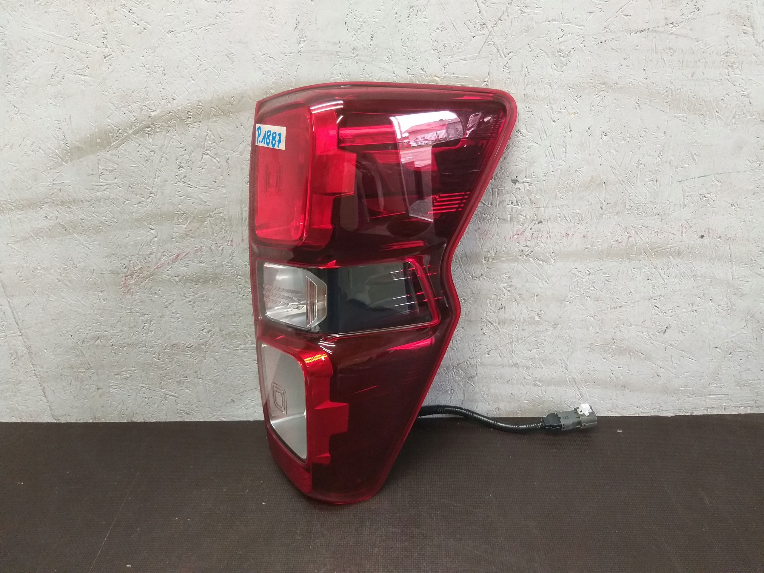 LIGHT REAR PART RIGHT ISUZU D MAX III 3 20