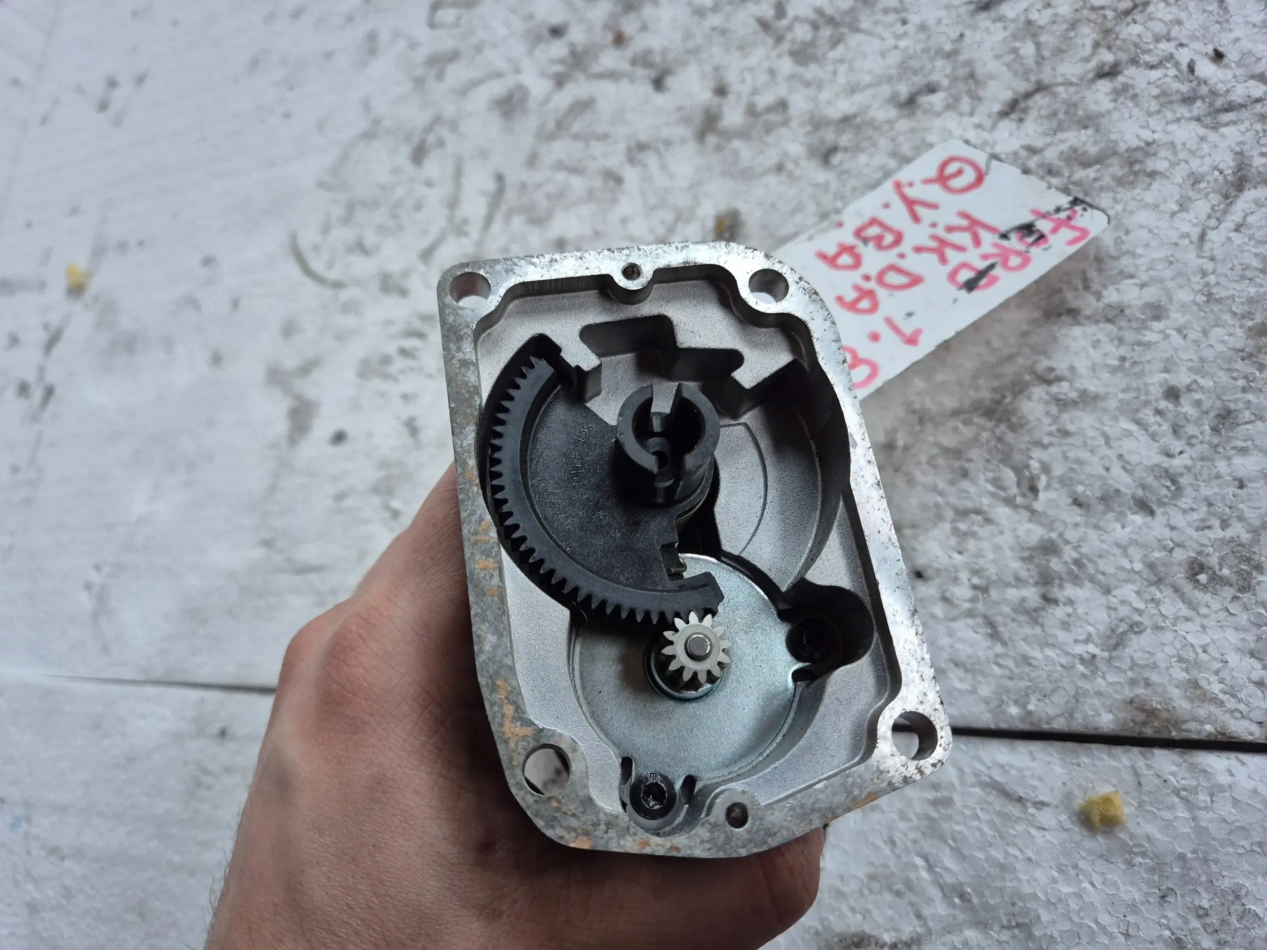 EGR valve 05AB Ford 1.8 D KKDA