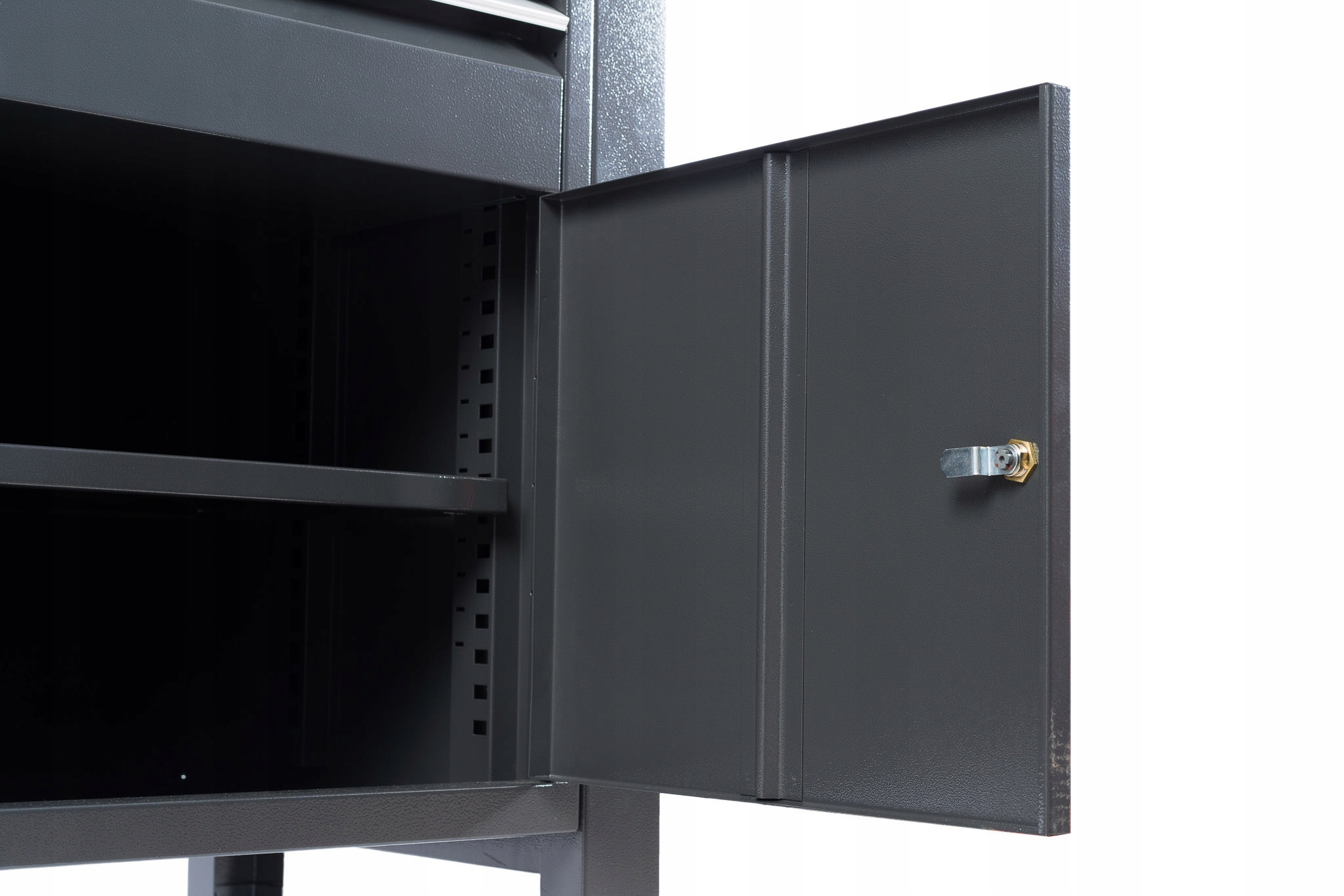 1aea531f4e41b97323307fc64808