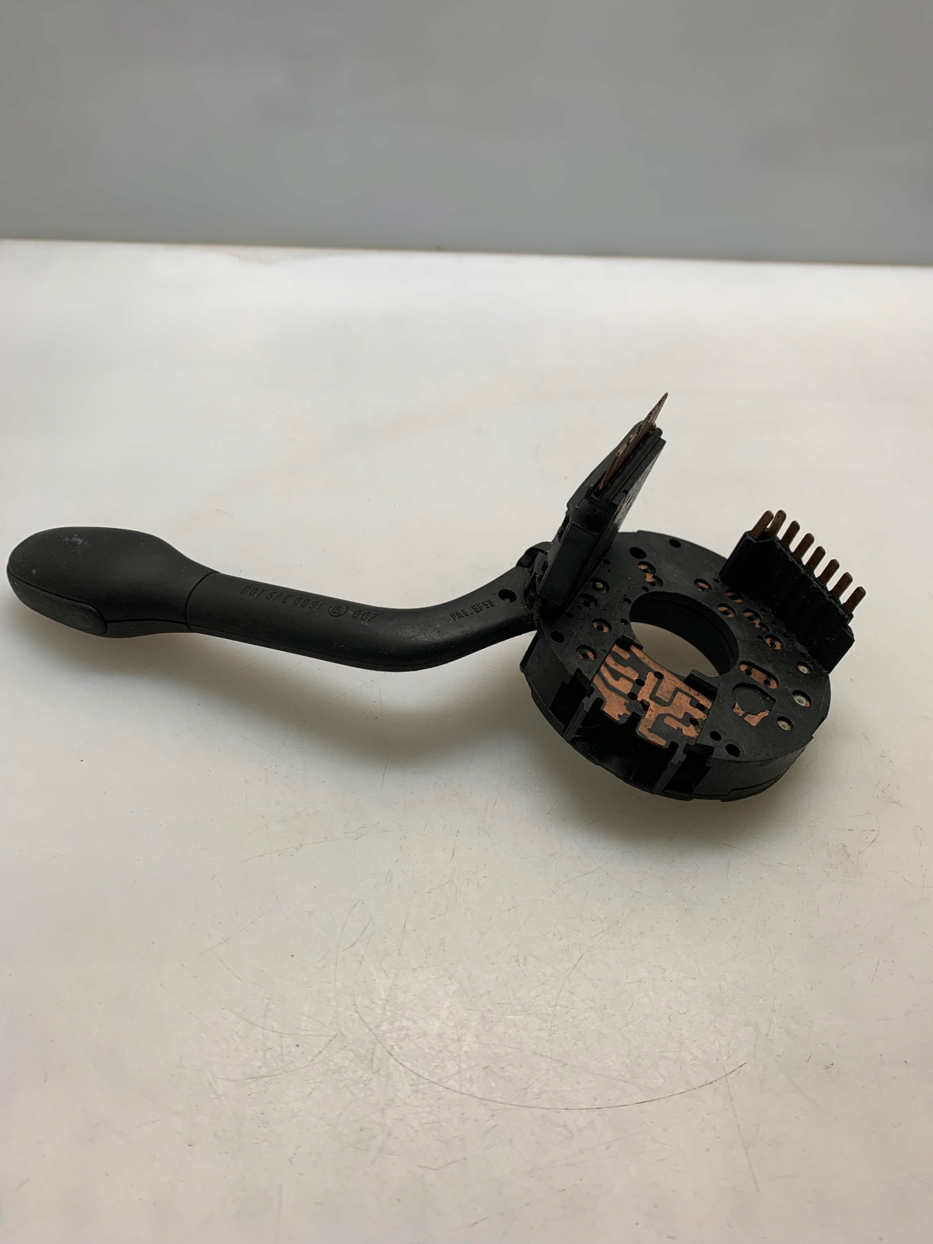 Commodo essuie glace RENAULT 7700832722 RENAULT