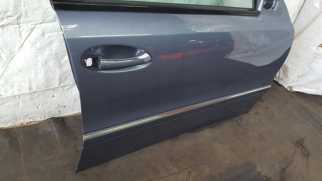 dveře předek přední pravé Mercedes W211 C353