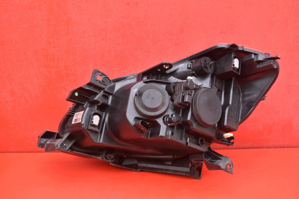 REFLEKTOR right light front EU 8200244897 RENAULT CLIO 3 III 05-09