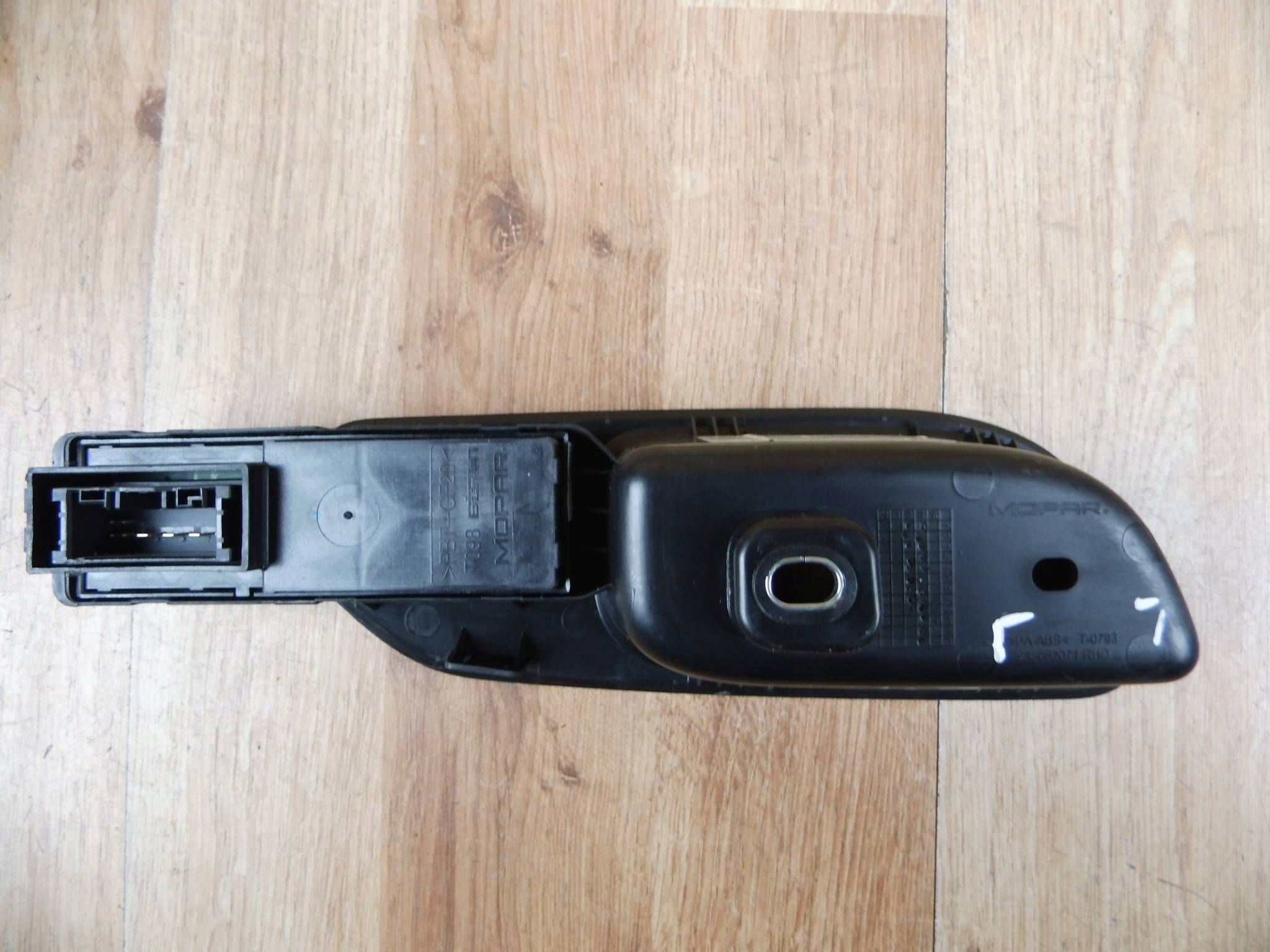 Fiat Tipo panel window control switch right rear part rear 7356646310E