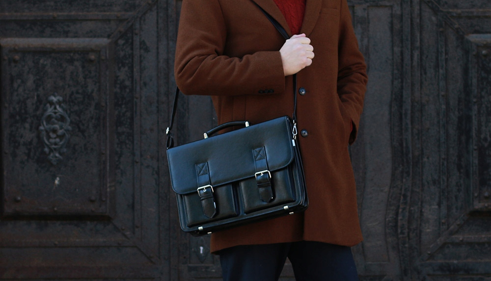 SKÓRZANA AKTÓWKA TECZKA LISTONOSZKA SOLOME BOSTON Marka Solome