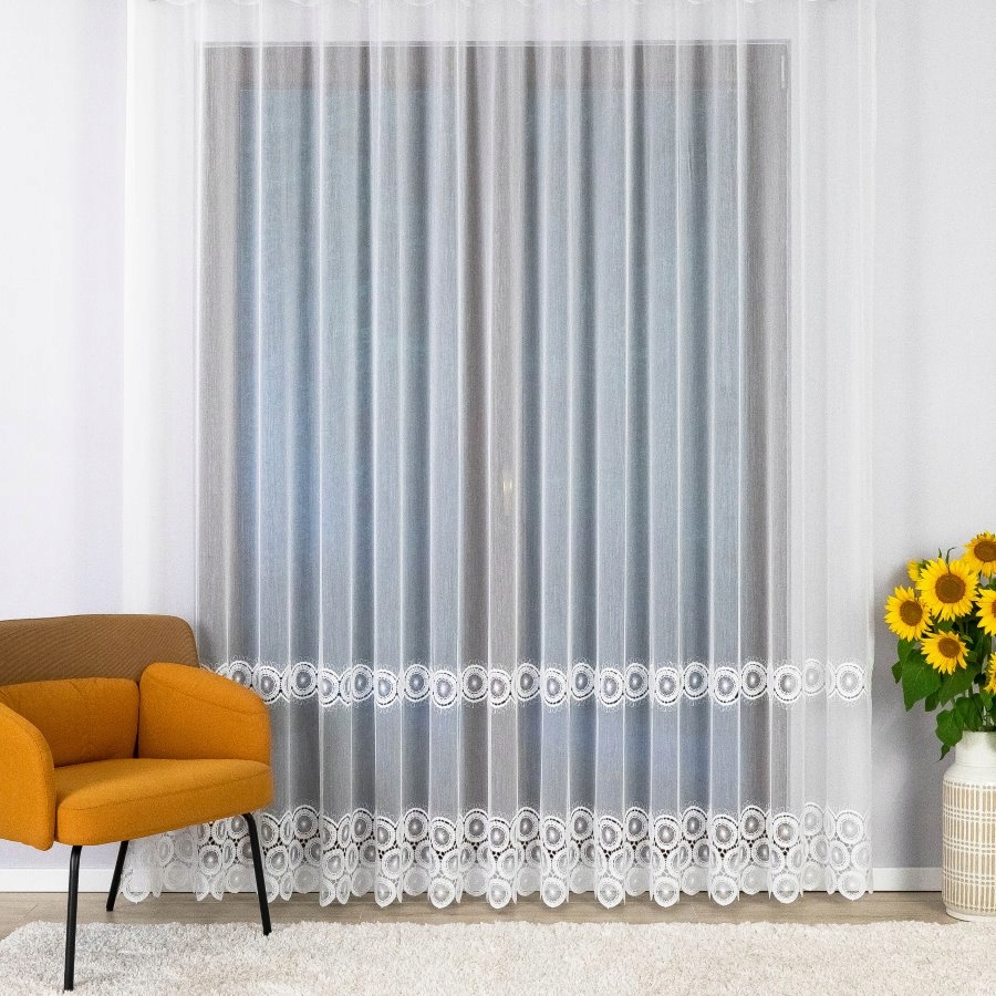 Hotová Záclona Makramé Vyšívaná Dole 350X205