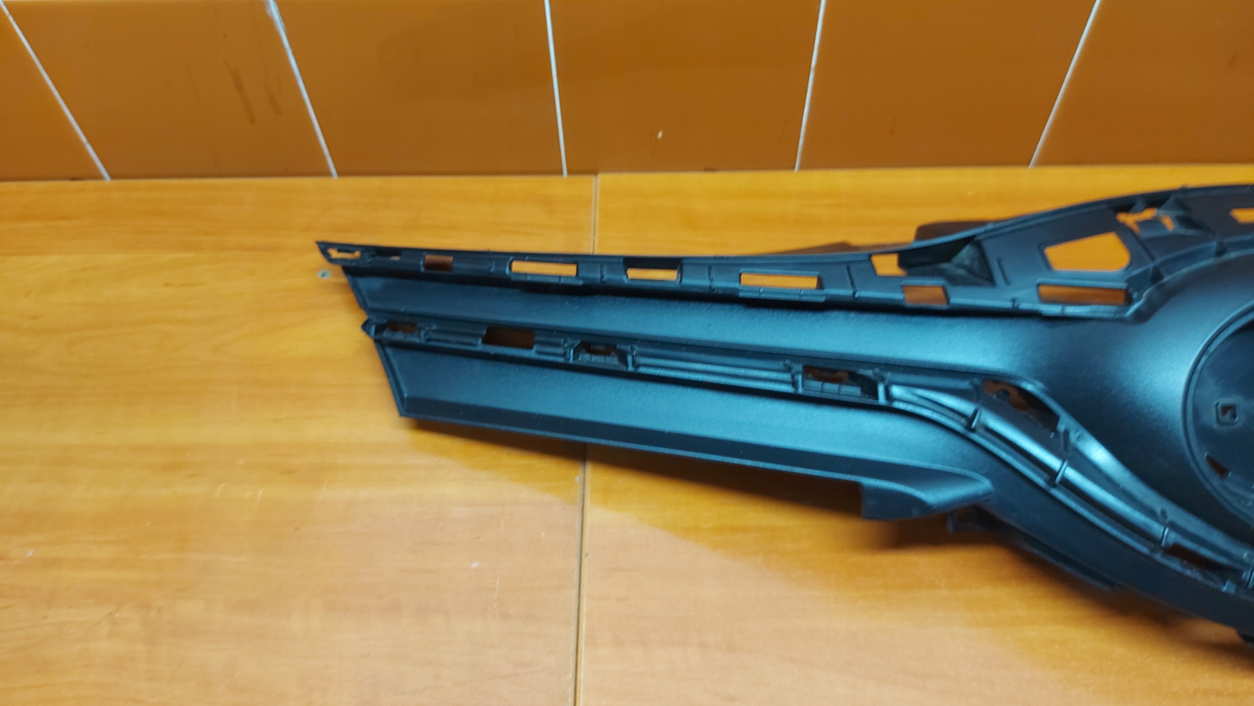 pillar support grill supports front front TOYOTA YARIS III 14