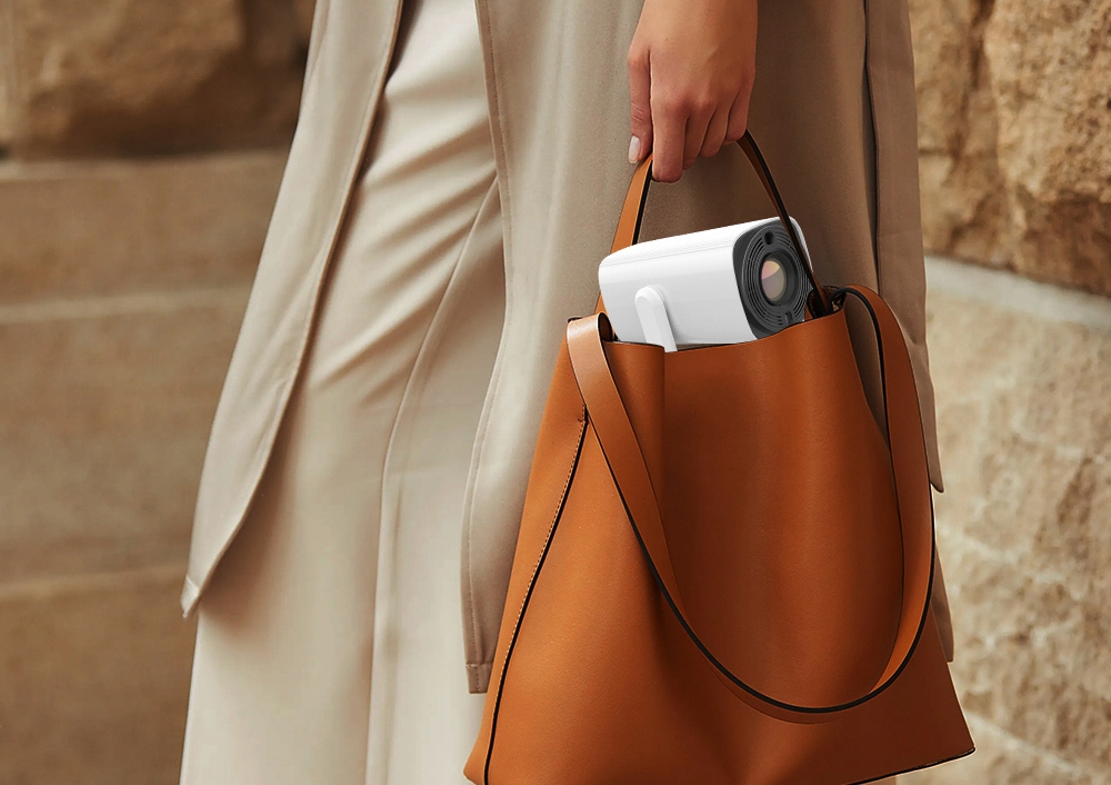 RZUTNIK PROJEKTOR 2024 OBROTOWY LED 2024 ANDROID WIFI PRZENOŚNY BATERIA Waga produktu z opakowaniem jednostkowym 1.25 kg