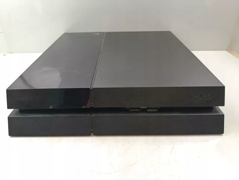Ps4 Używane z Grami w Konsole - Sony PlayStation 4 (PS4 Ps4 Używane z Grami w Konsole - Sony PlayStation 4 (PS4