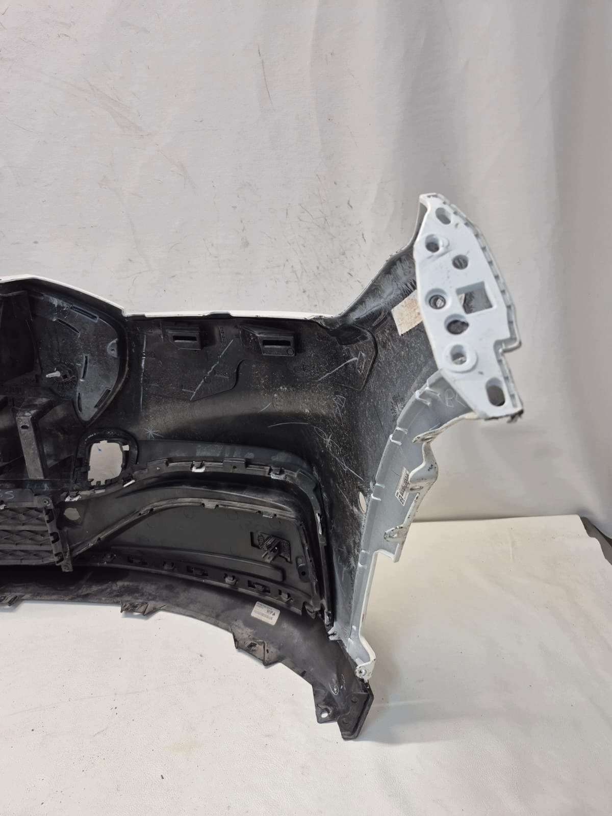 FORD MUSTANG MACH-E 20- Stoßstange vorne vorne PDC