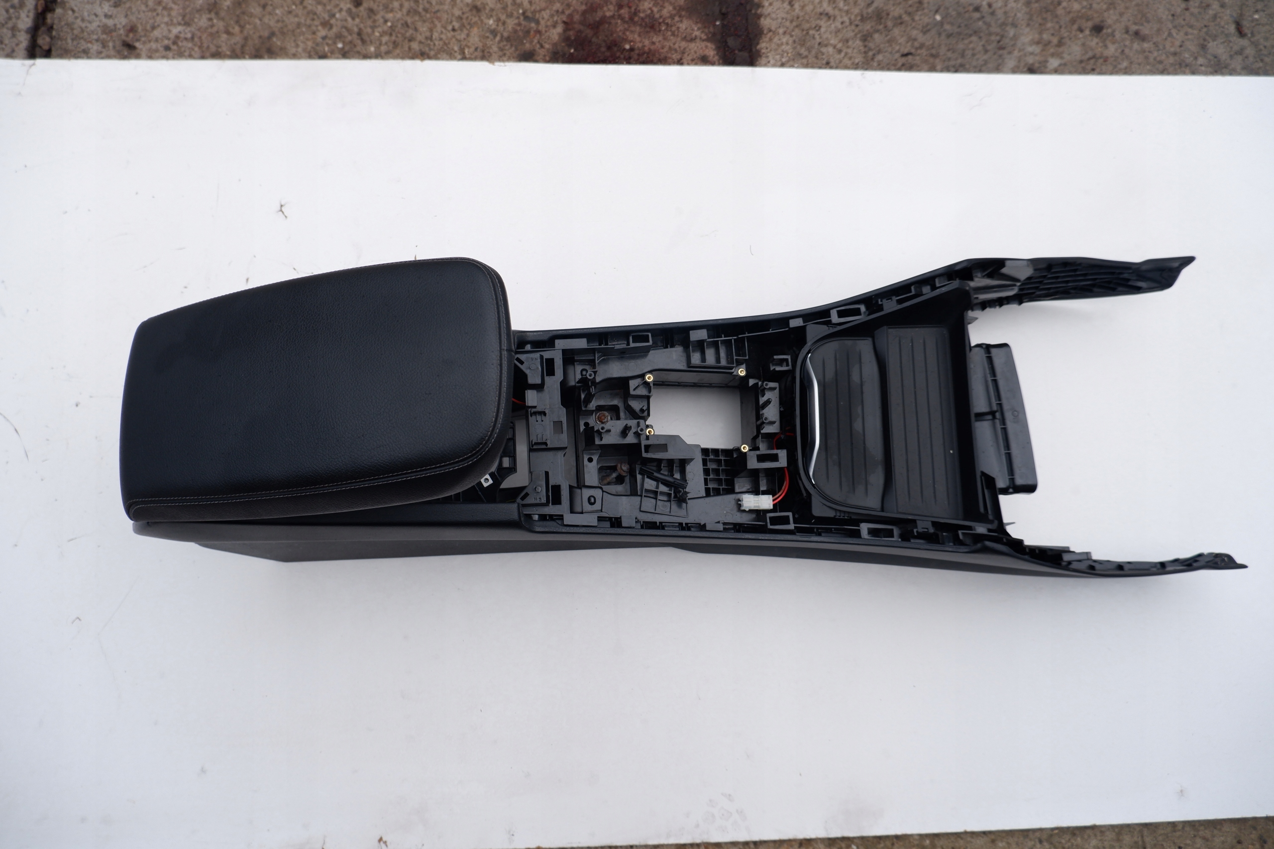 BMW F25 X3 подлокотник