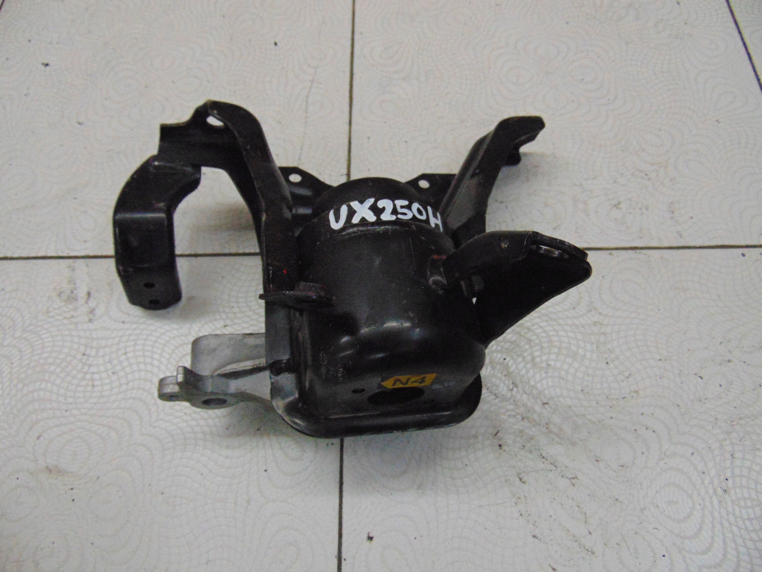 SUPPORTO SUPPORTI MOTORE USATO LEXUS UX250H