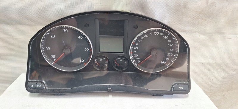 compte tours VW GOLF V 1K0920851H
