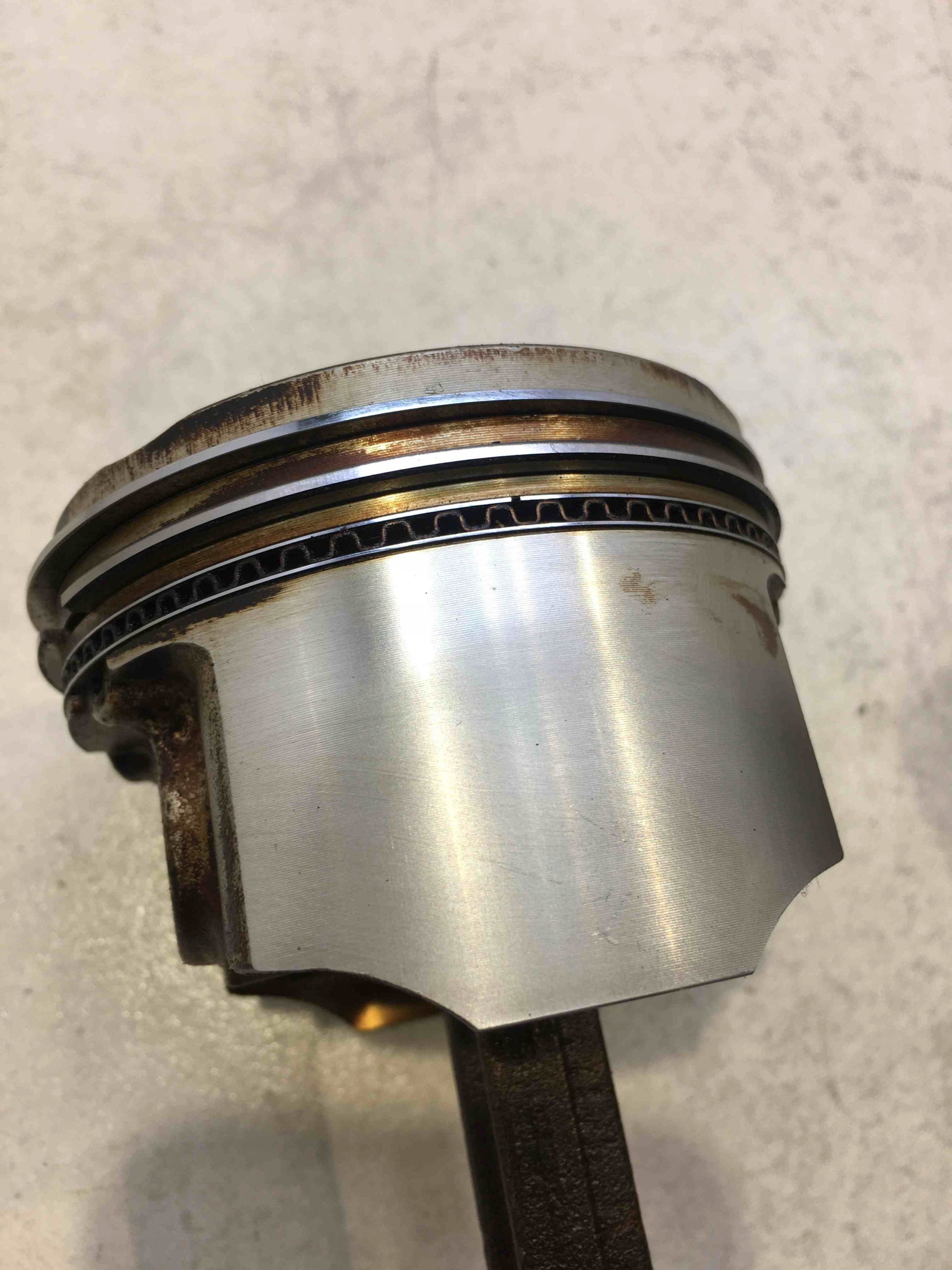Piston Bielle MAZDA 323 F 1.5 16V