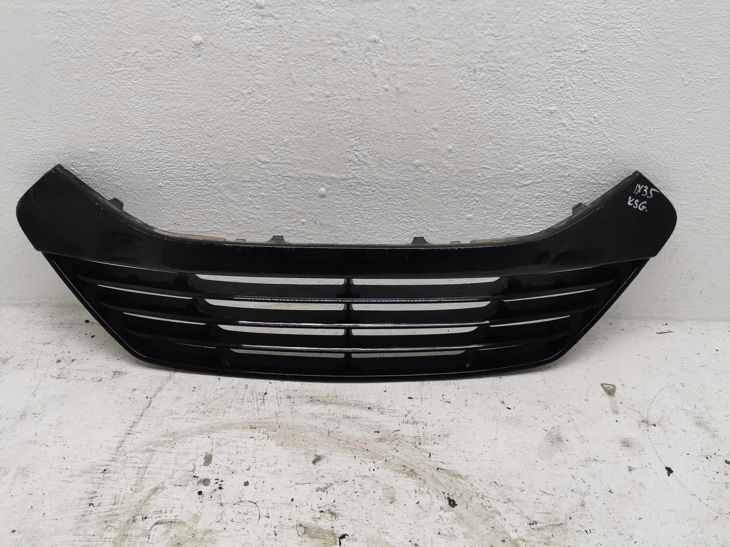 grid of a bumper front HYUNDAI IX35 86550-2Y000