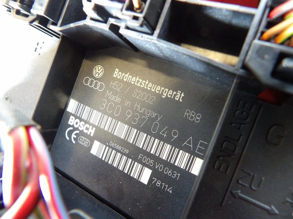 VW PASSSAT B6 modul BORDNETZ 3C0937049AE