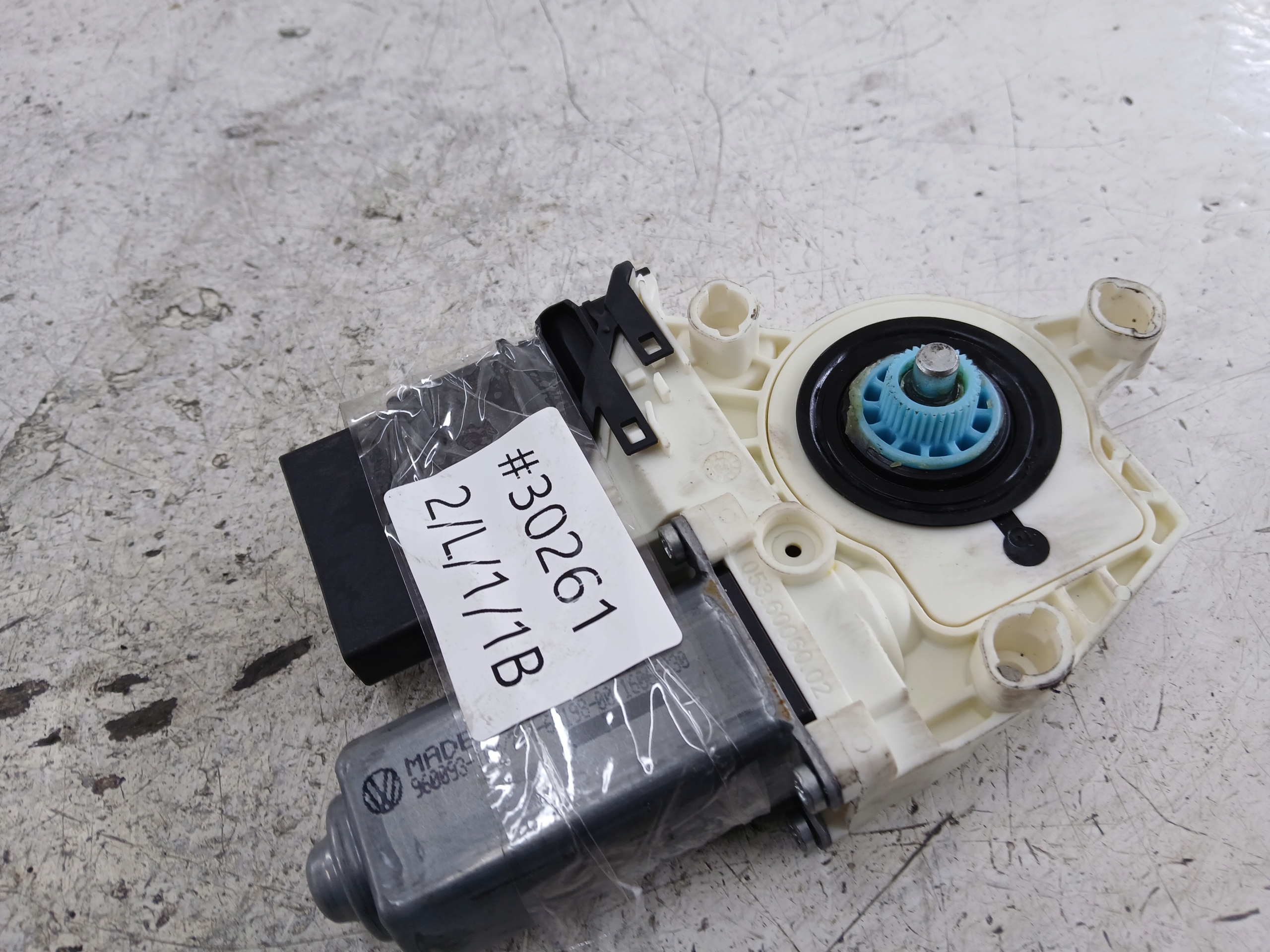 VW GOLF V PASSAT B6 mini motor windows left rear part 1K0959703P