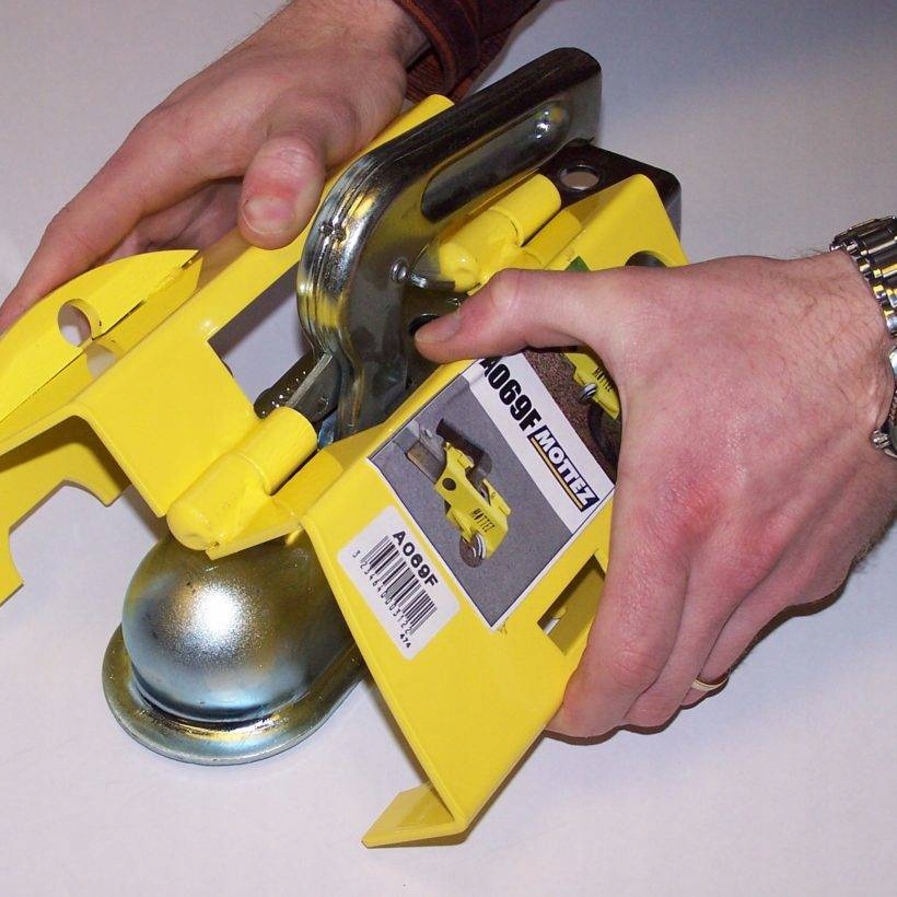 Zabezpieczenie antykradzieżowe Blokada przyczepki Producent Mottez