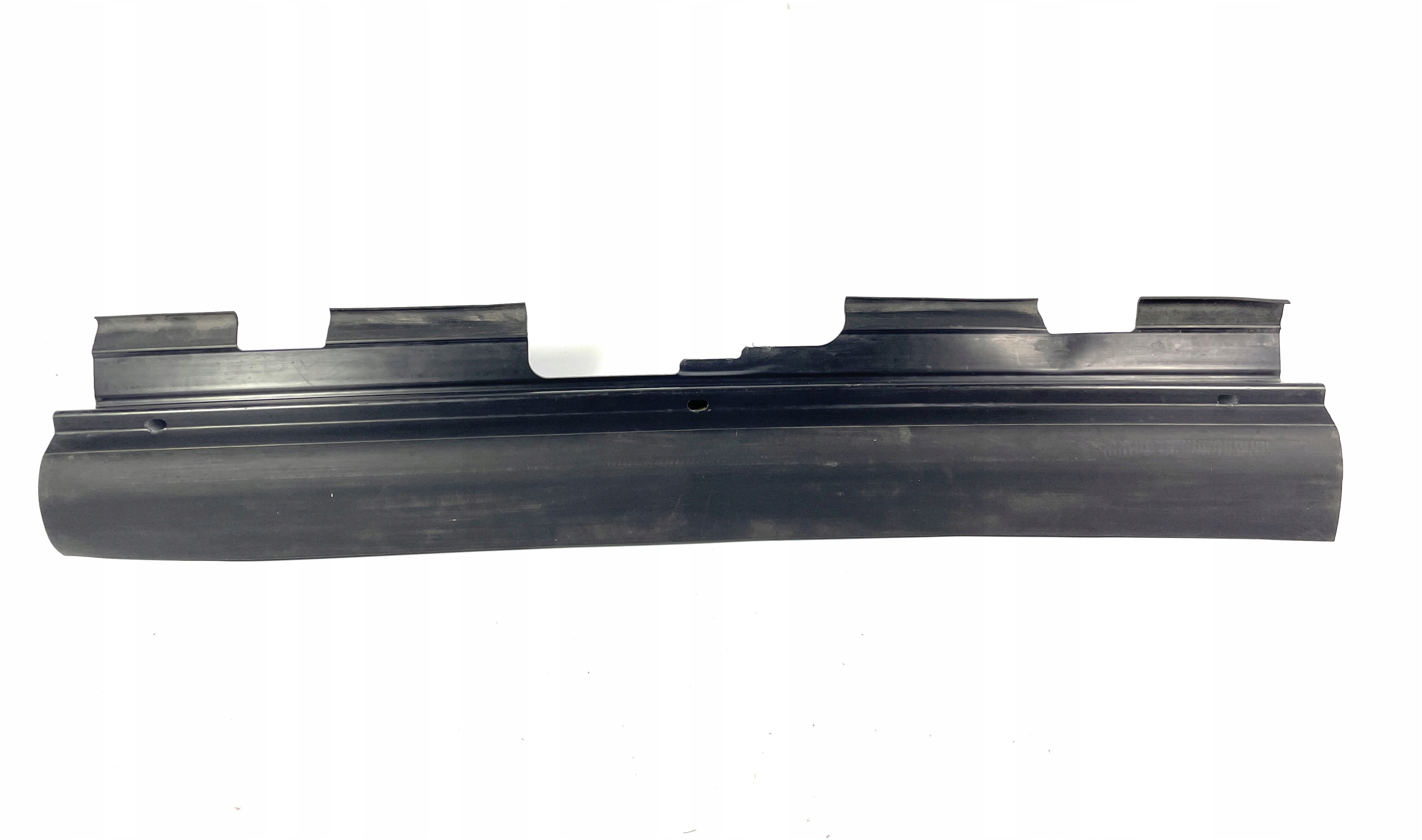 Dodge Challenger Charger Hellcat 2018+ upper moulding gasket radiator