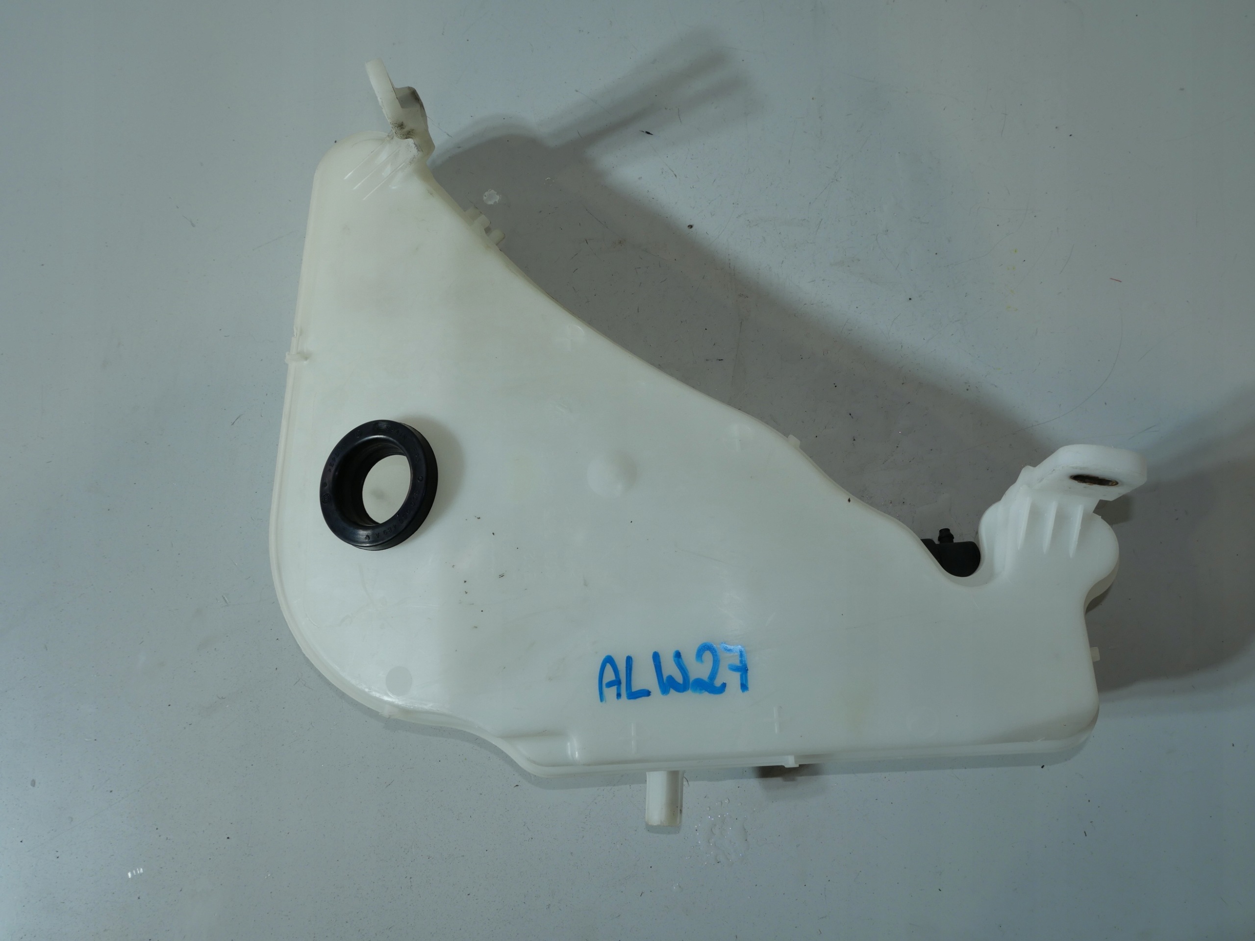 washer fluid tank AUDI A6 C7 4G8955451E