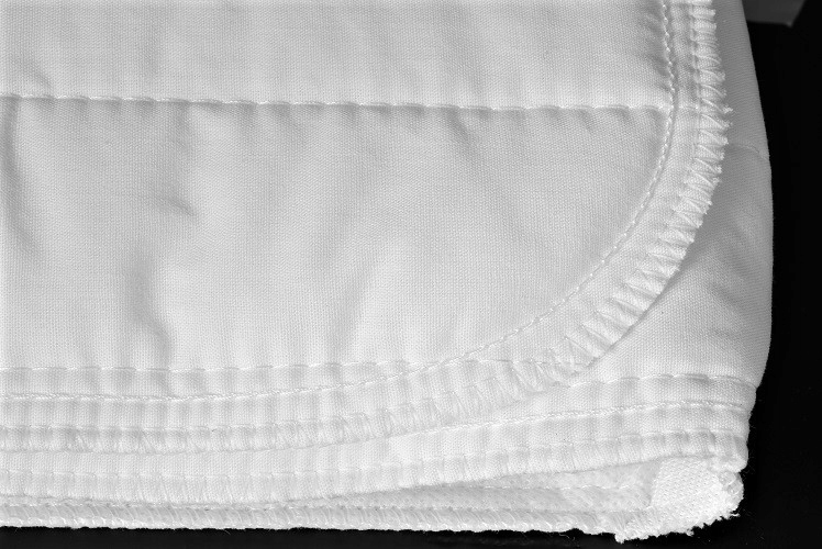 140x200 MATA OCHRANIACZ NAKŁADKA Z GUMKĄ NA MATERAC IKEA 404.616.31 LUDDROS Stan opakowania oryginalne