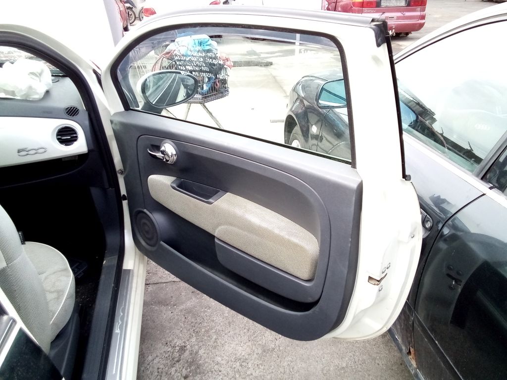Fiat 500 Tür rechts 270A