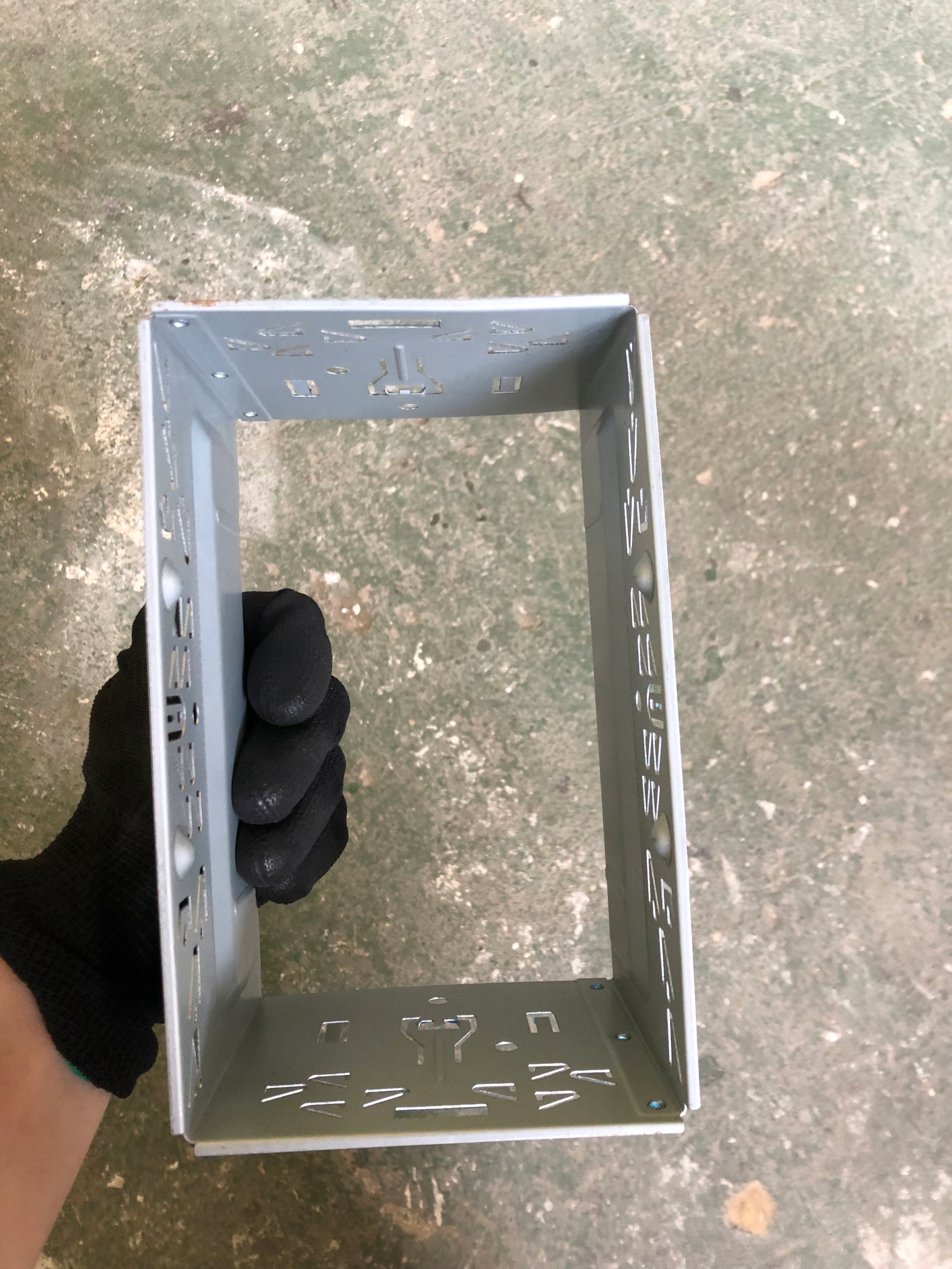 RAMKA KONSOLI OSLONA NA ZMODERNIZOWANE RADIO 2DIN Radio manufacturer Other