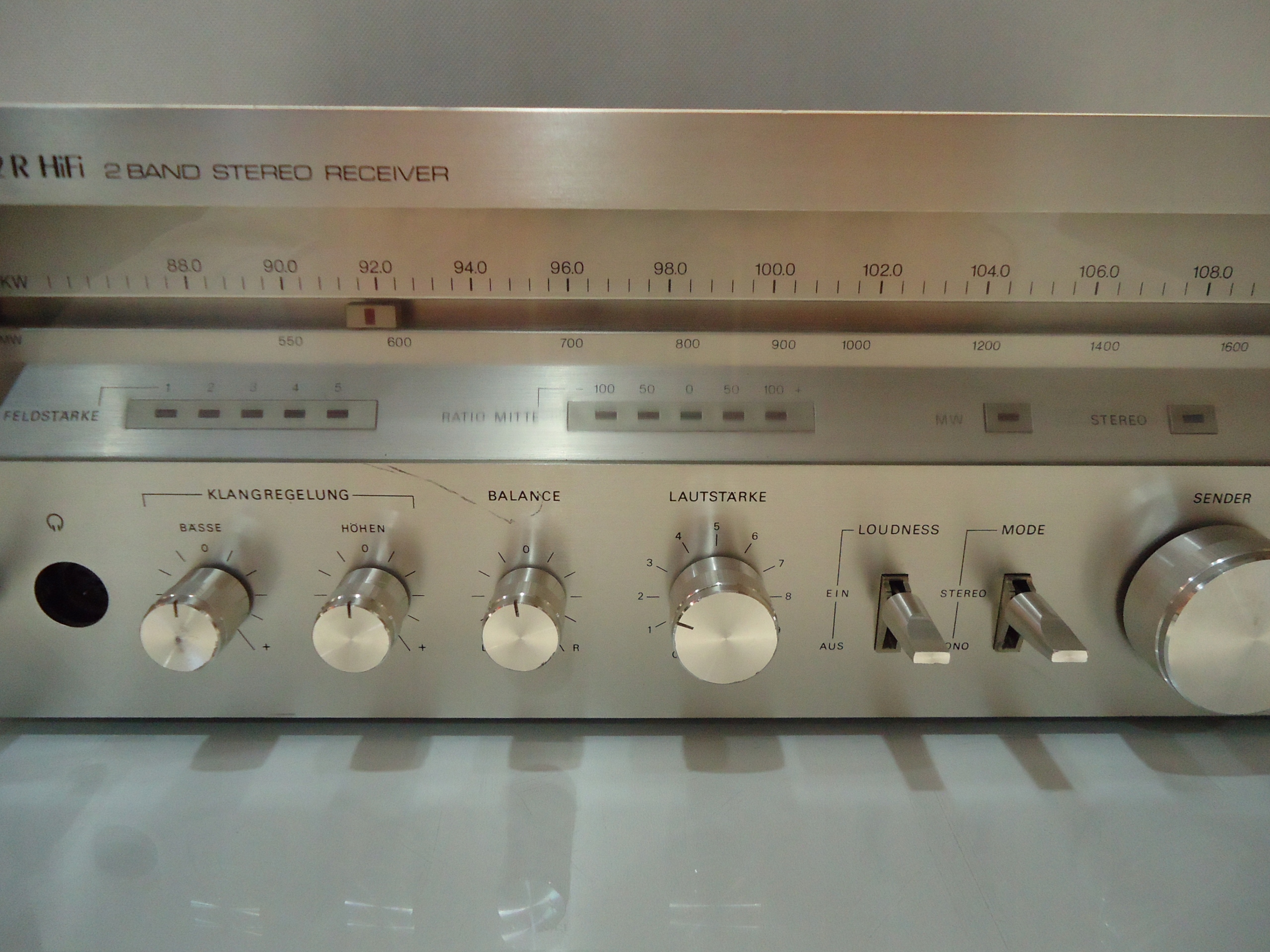 AMPLITUNER STUDIO AC 2002 R System dźwięku 2.0