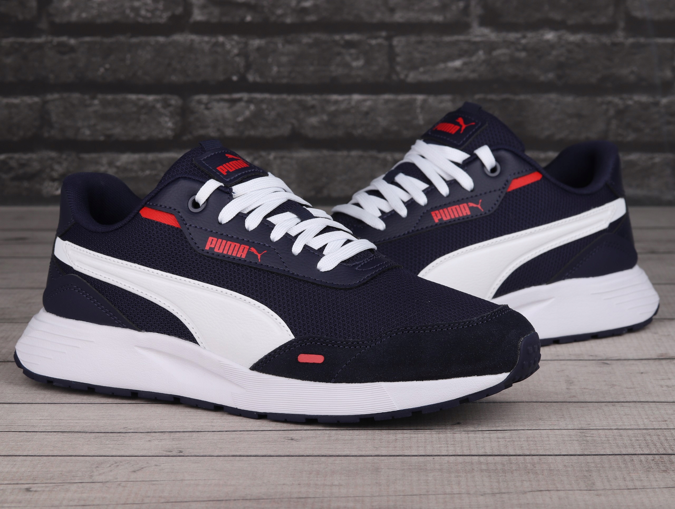 Buty męskie sportowe Puma RUNTAMED Marka Puma