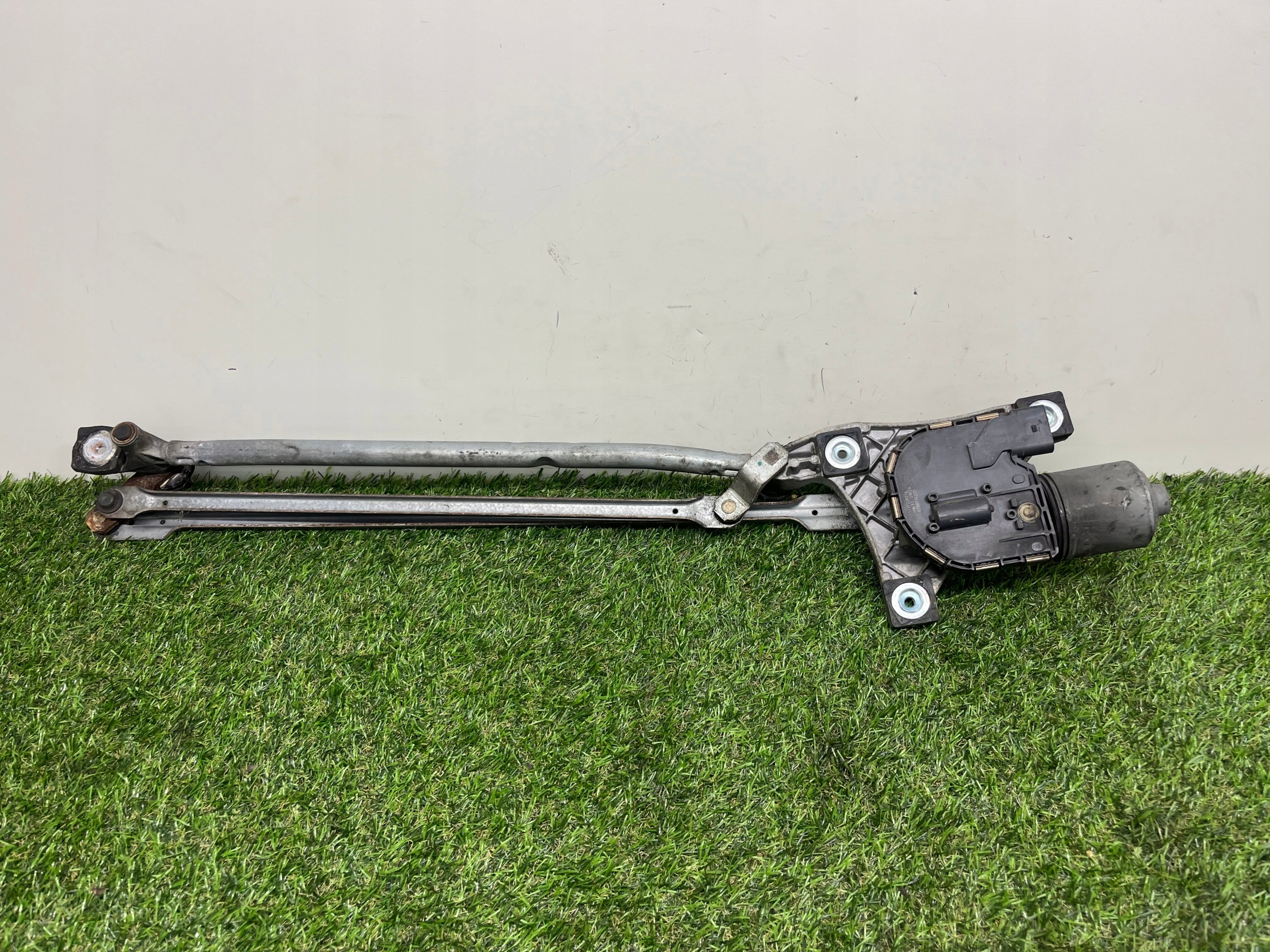 wiper mechanism front VOLVO V50 30699344