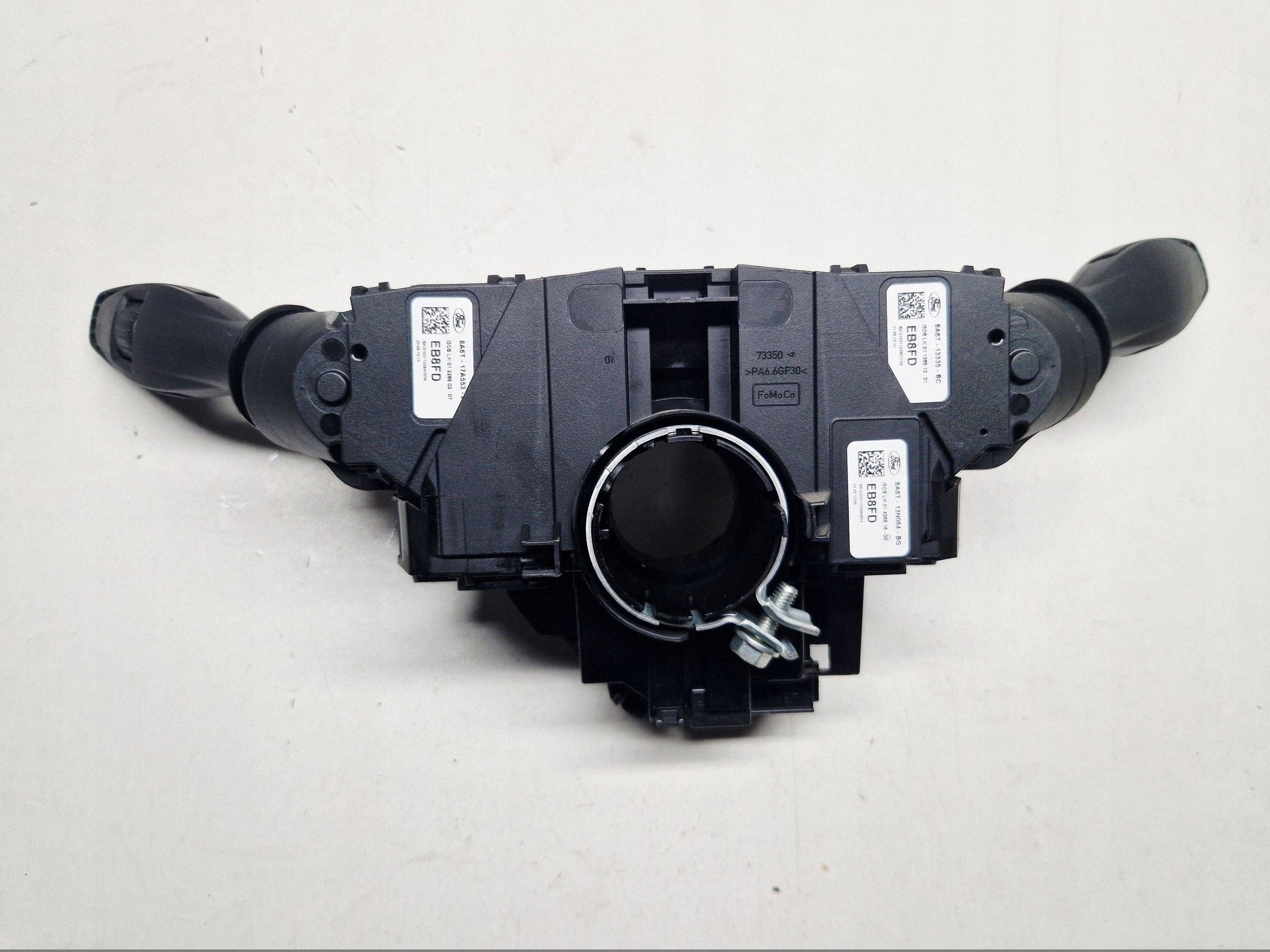 steering wheel levers and controls control ring Ford B-MAX 8A6T13N064BG