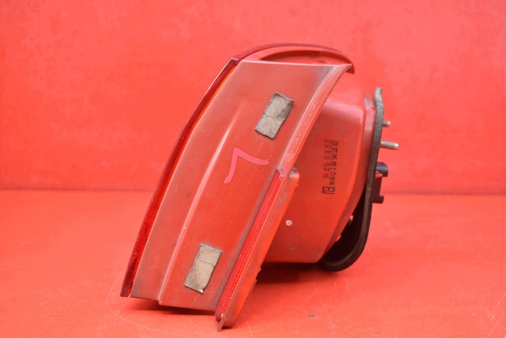 light left rear part rear 3C5945095C VW PASSAT B6 sedan 05-10