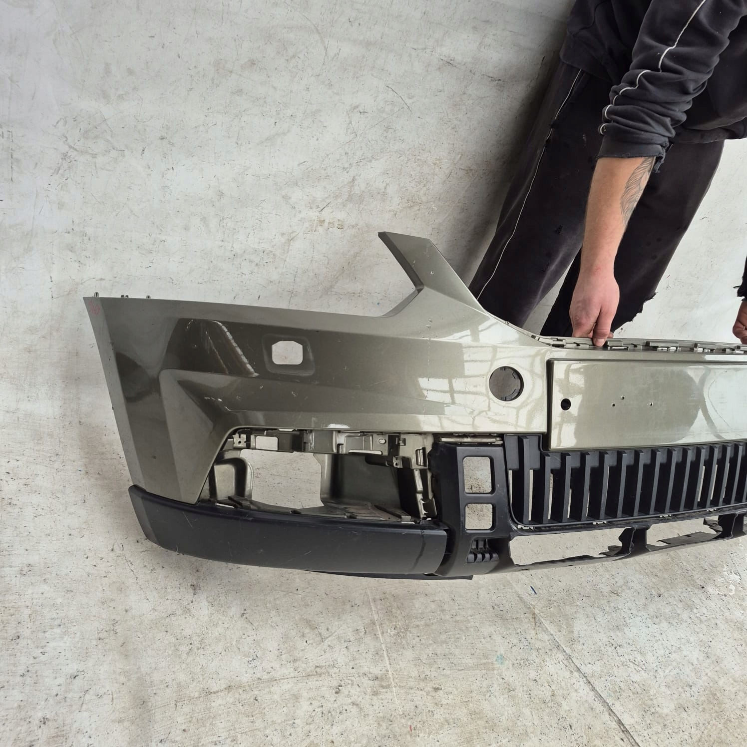 SKODA YETI OUTDOOR LIFT 12-17 bumper front front washer PDC